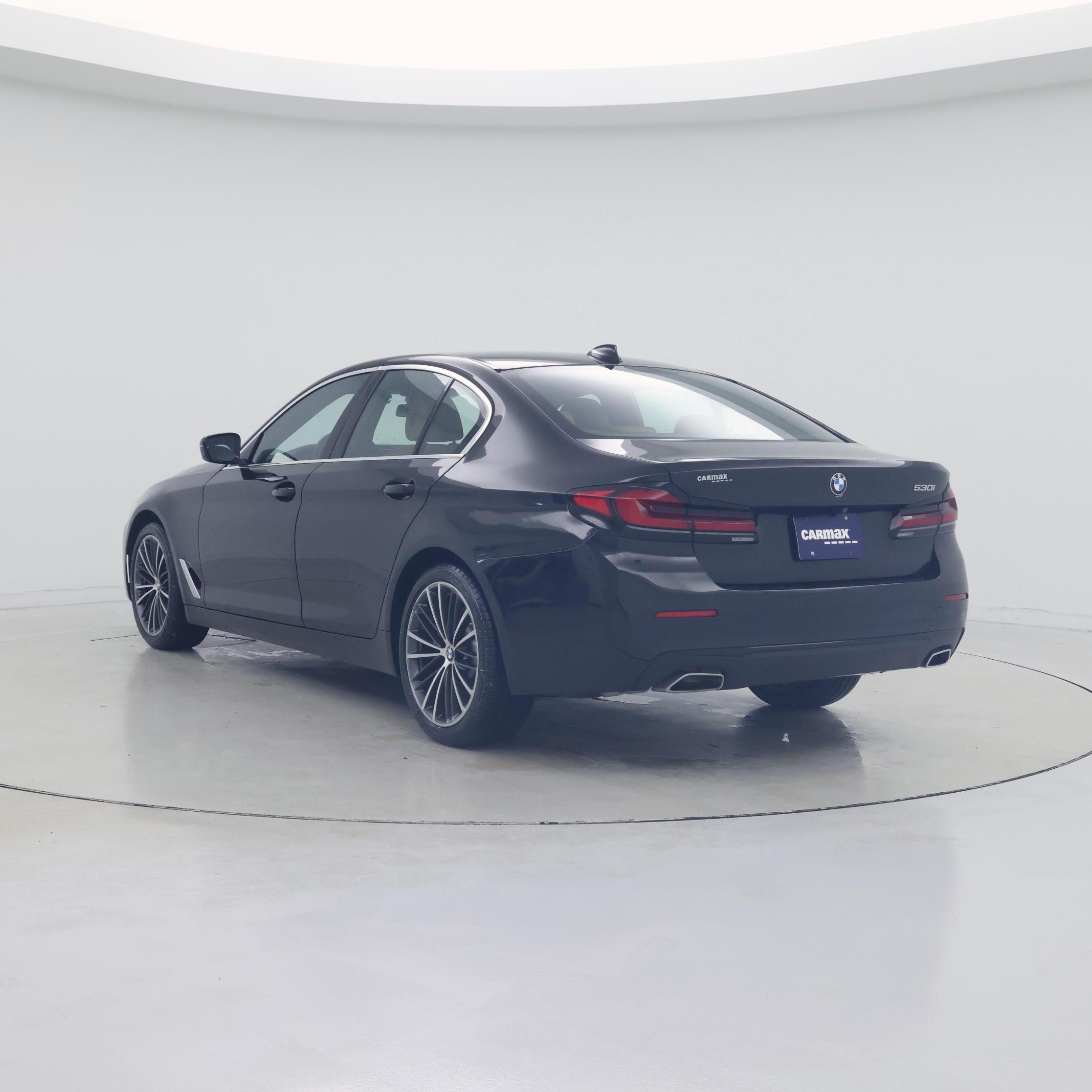Thumbnail: 2023 BMW 5 Series - 2