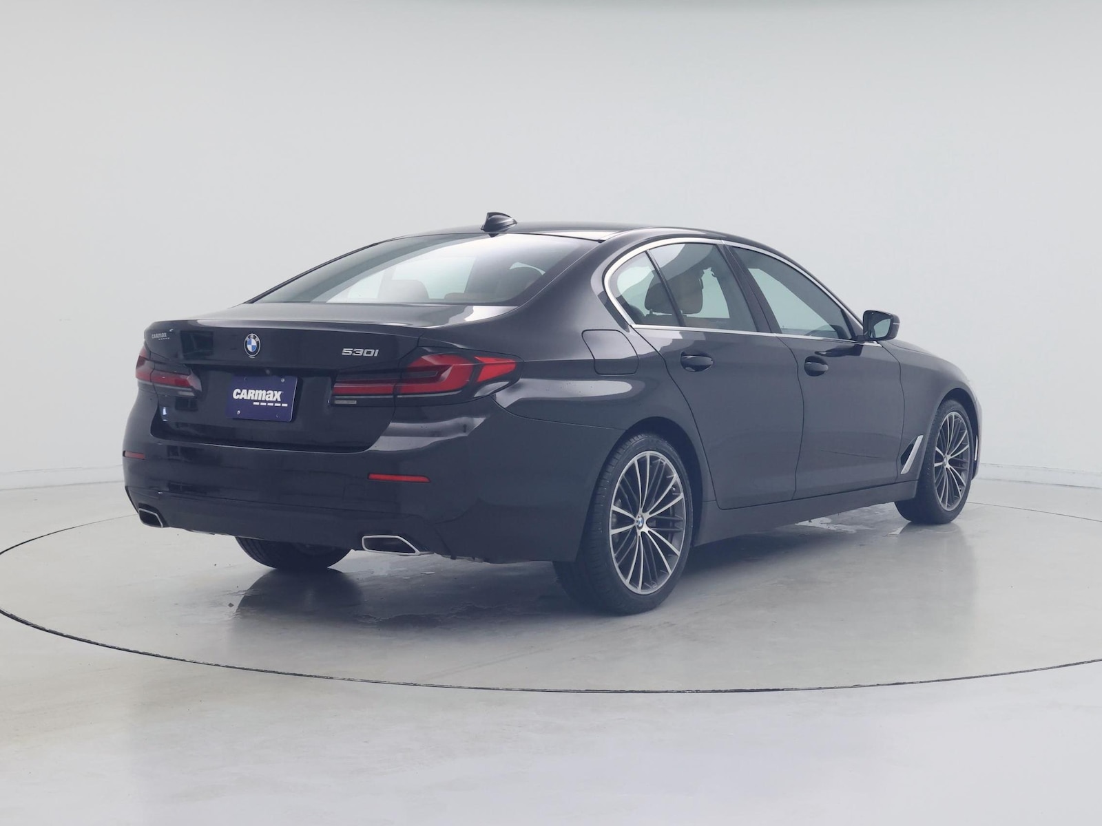 2023 BMW 5 Series 530i - Photo 9