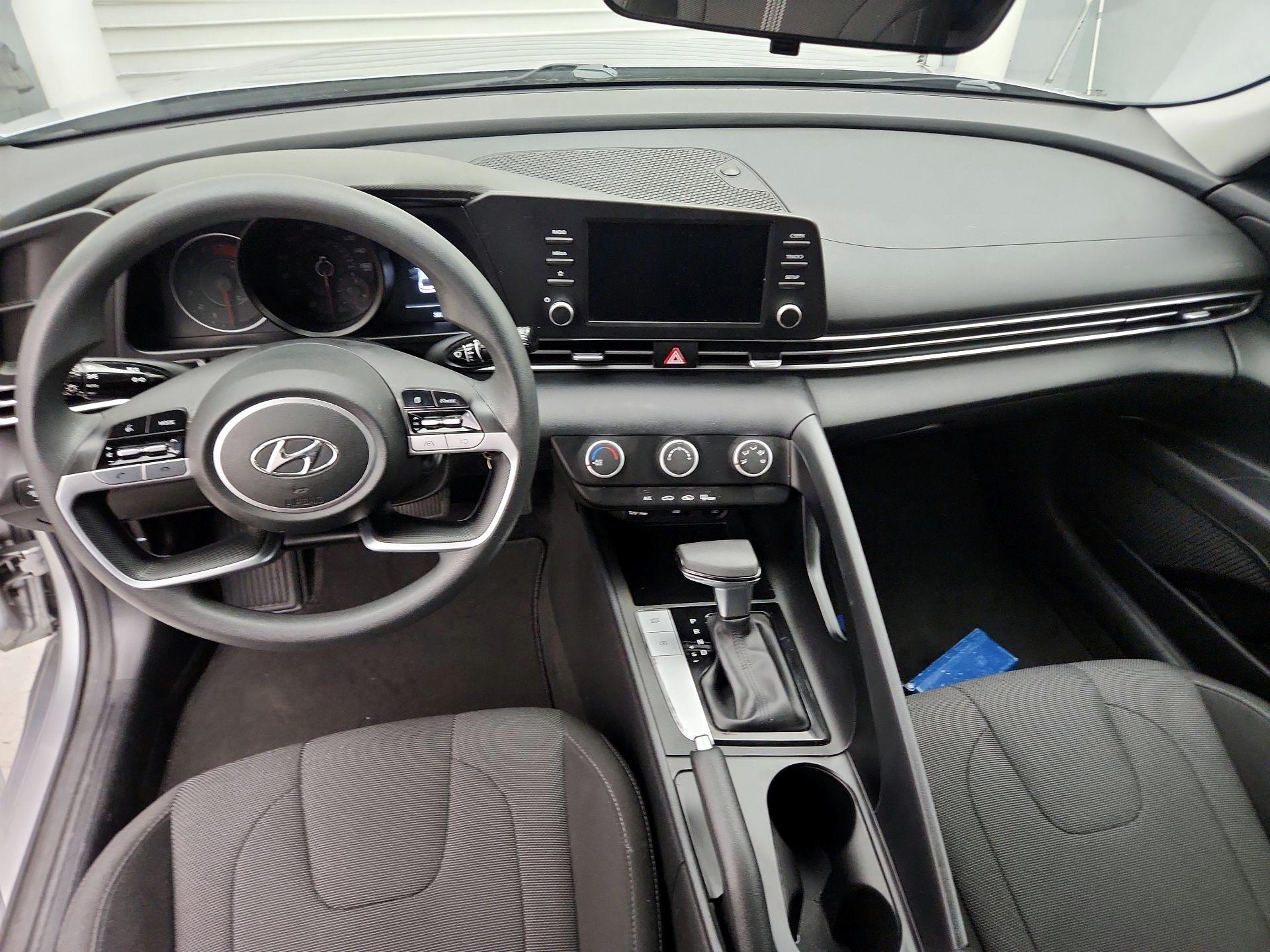 Thumbnail: 2021 Hyundai Elantra - 9