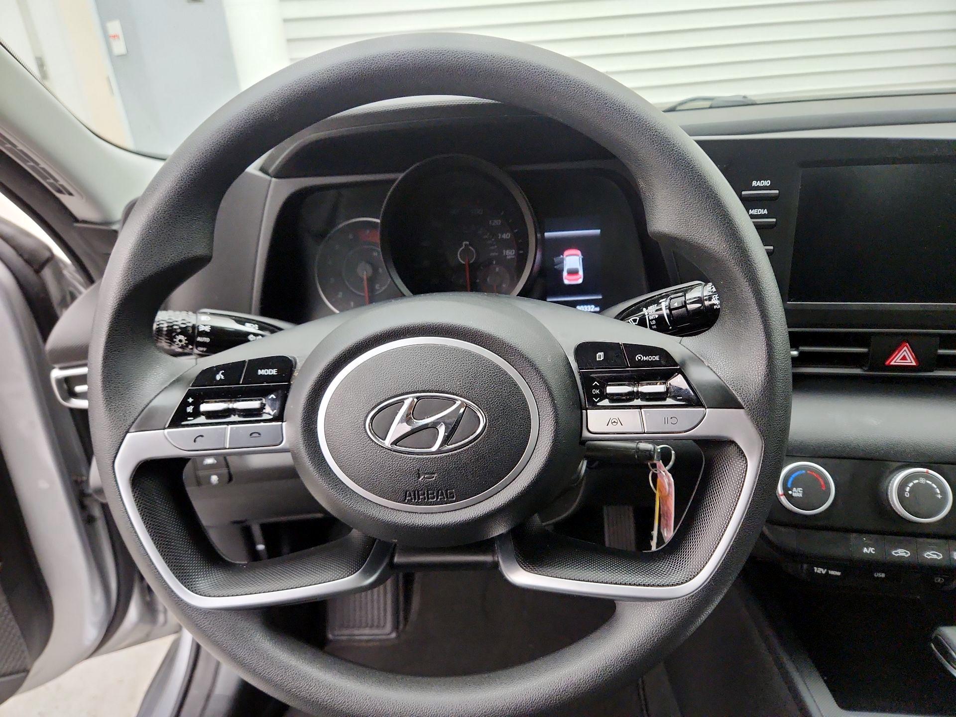 Thumbnail: 2021 Hyundai Elantra - 10