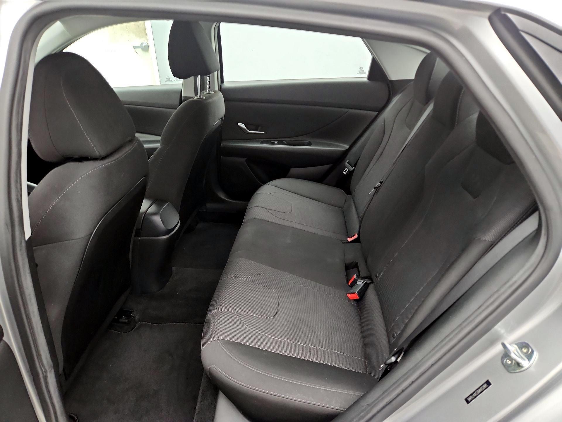 Thumbnail: 2021 Hyundai Elantra - 19