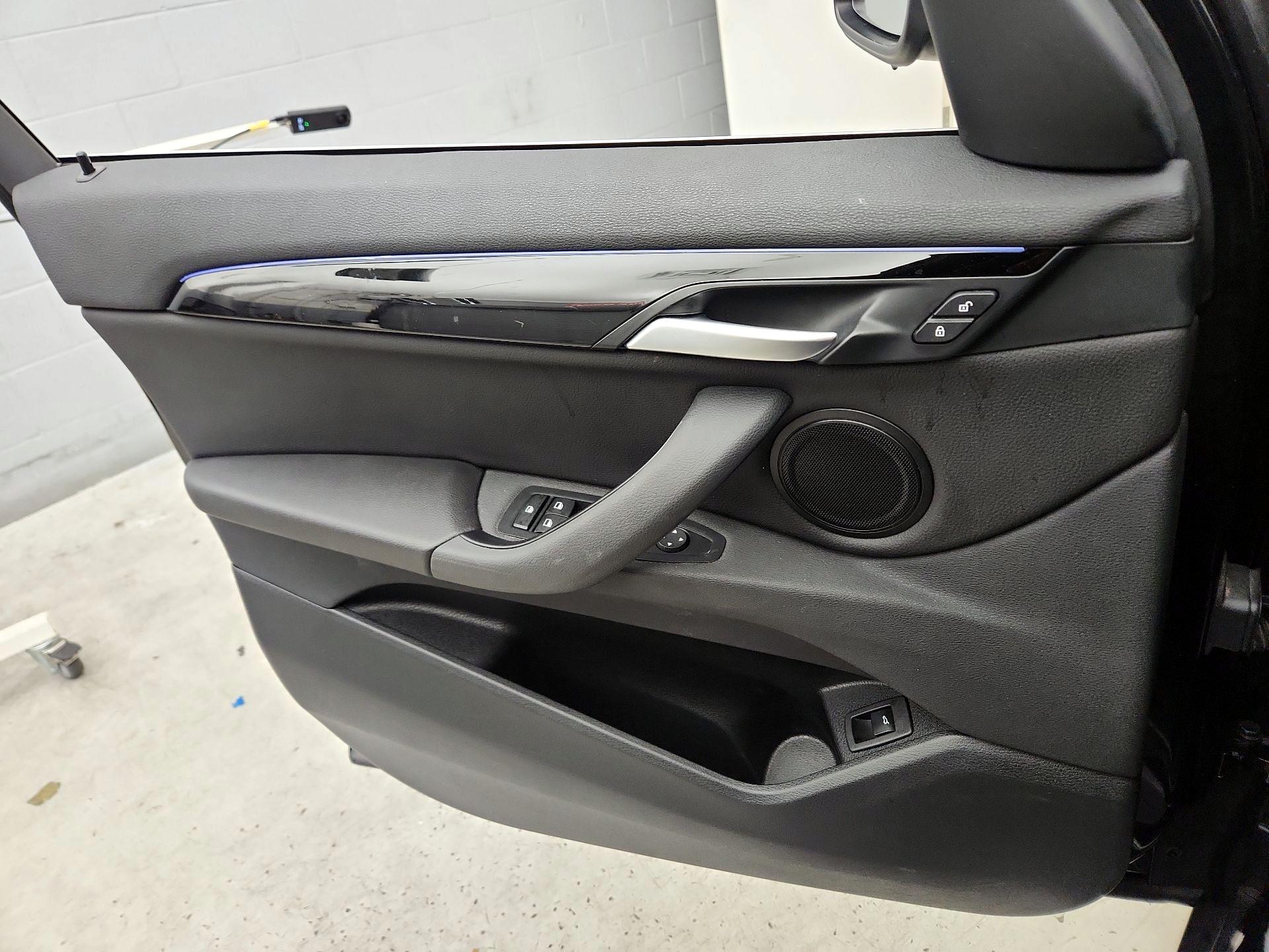 Thumbnail: 2022 BMW X1 - 12