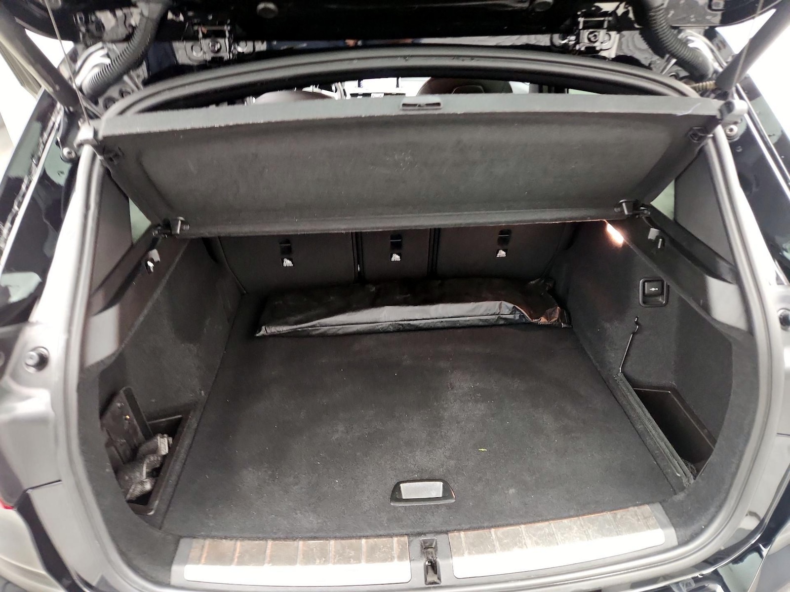 2022 BMW X1 28i - Photo 22