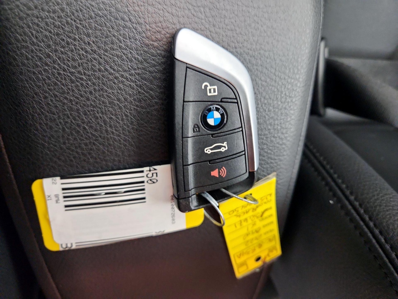 2022 BMW X1 28i - Photo 24