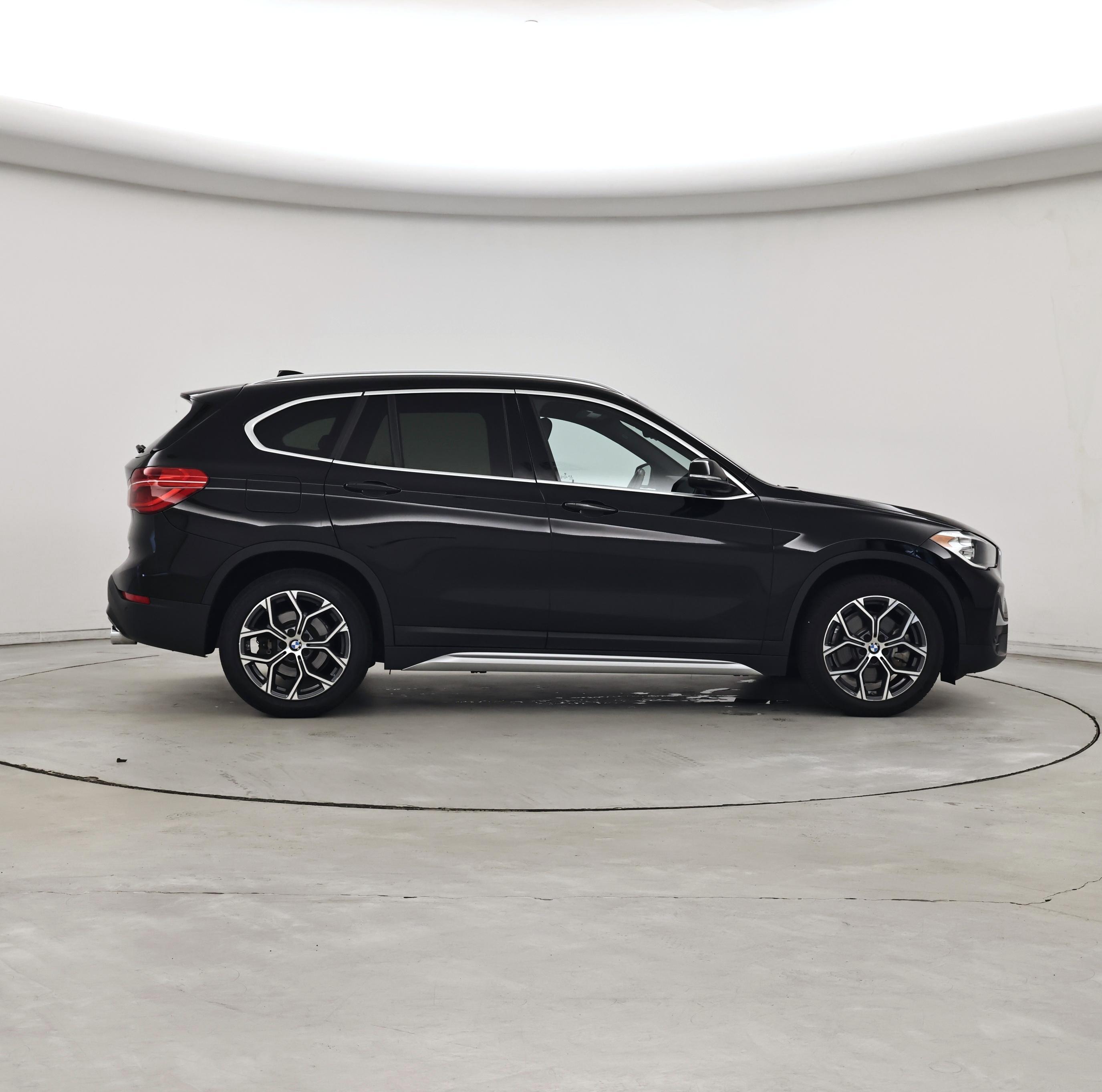 Thumbnail: 2022 BMW X1 - 7