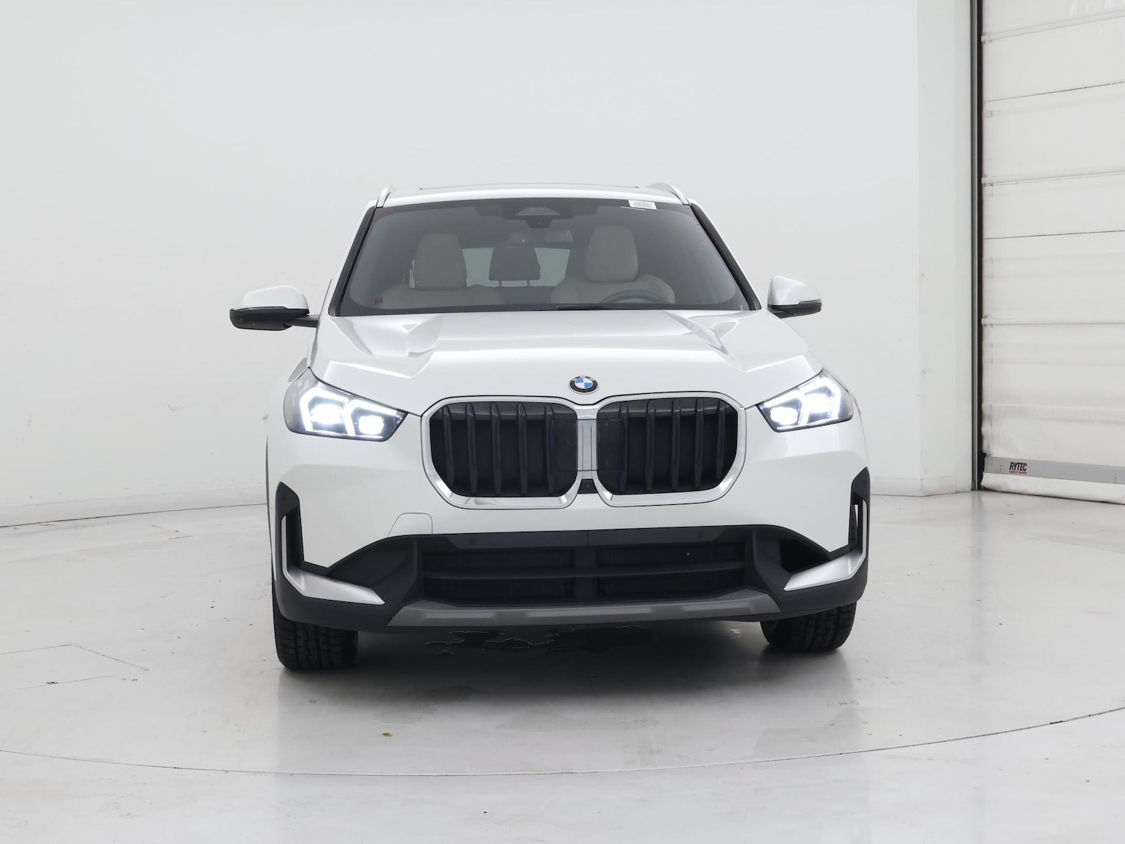 2023 BMW X1 28i - Photo 6