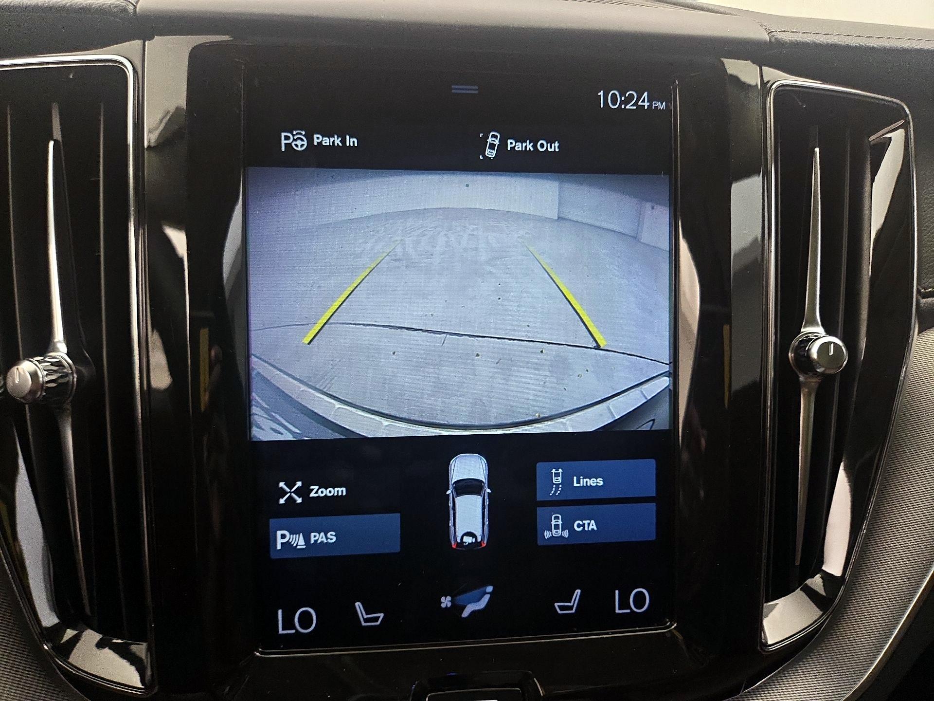 Thumbnail: 2019 Volvo XC60 - 15