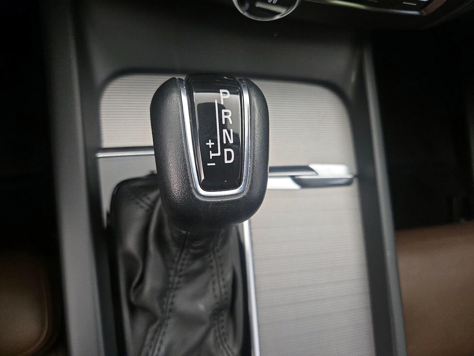 Thumbnail: 2019 Volvo XC60 - 18