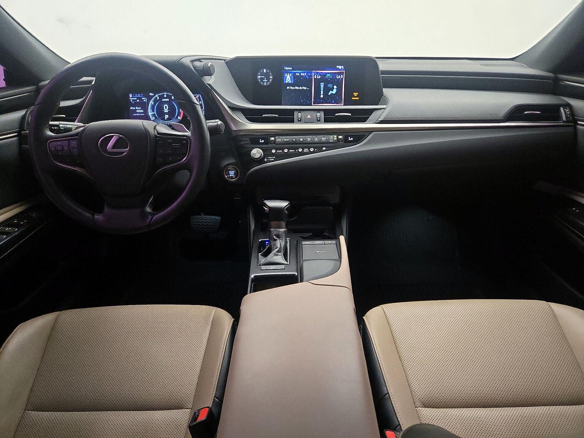 Thumbnail: 2021 Lexus ES - 9