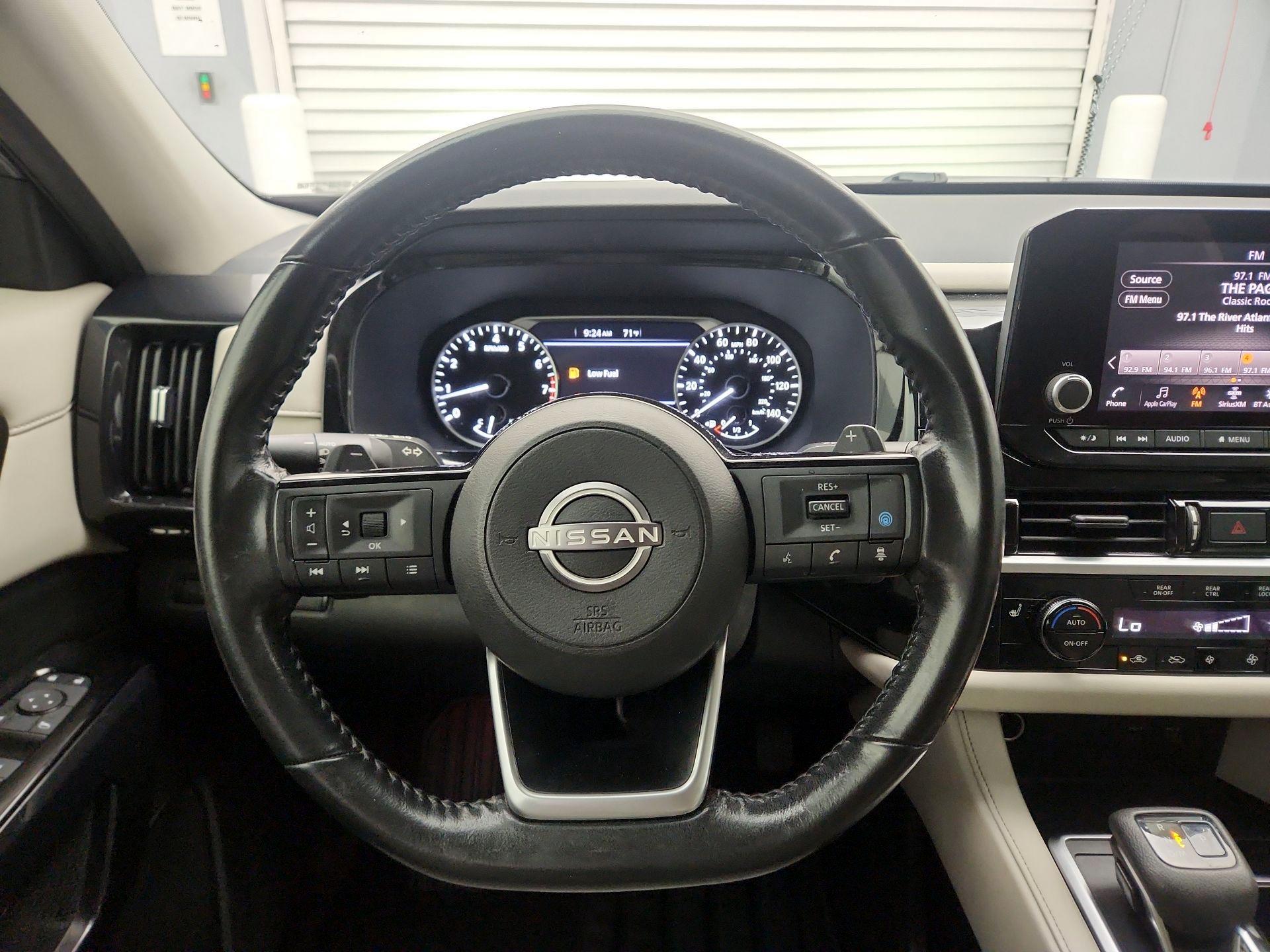 Thumbnail: 2022 Nissan Pathfinder - 10