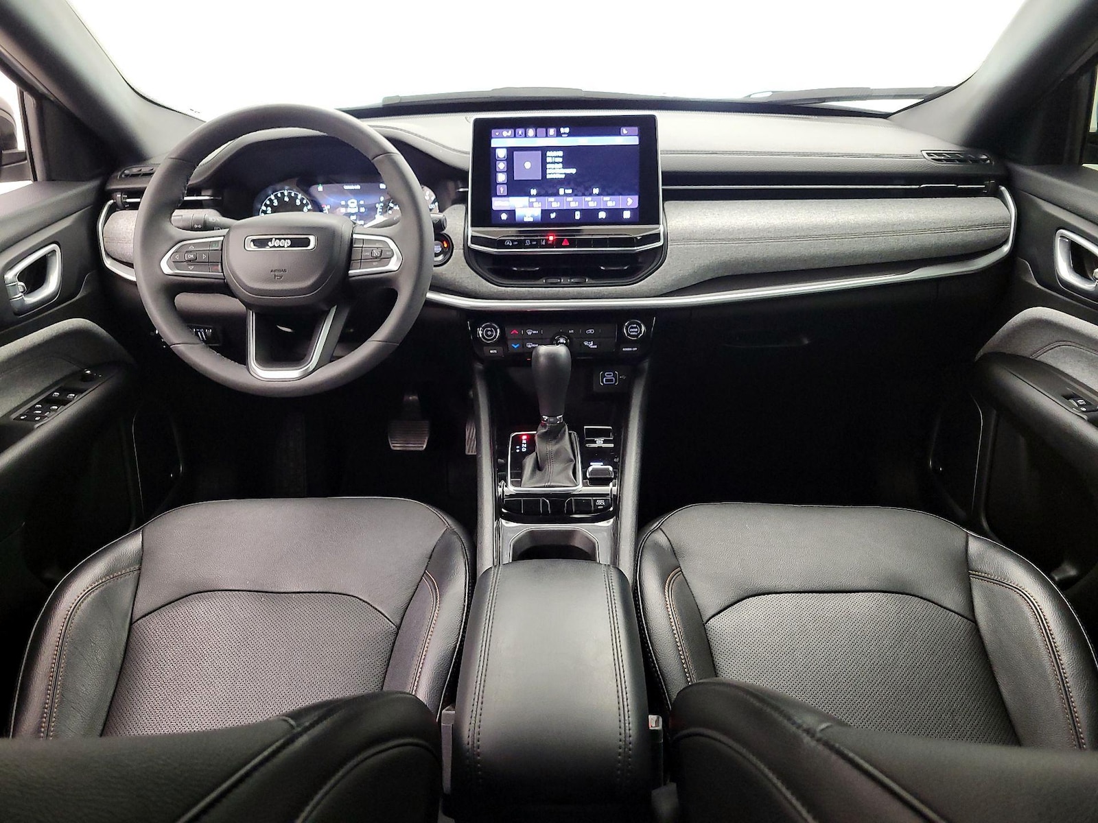 2023 Jeep Compass Latitude Lux - Photo 10