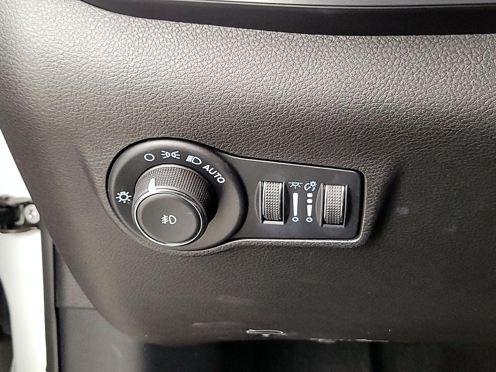 2023 Jeep Compass Latitude Lux - Photo 14