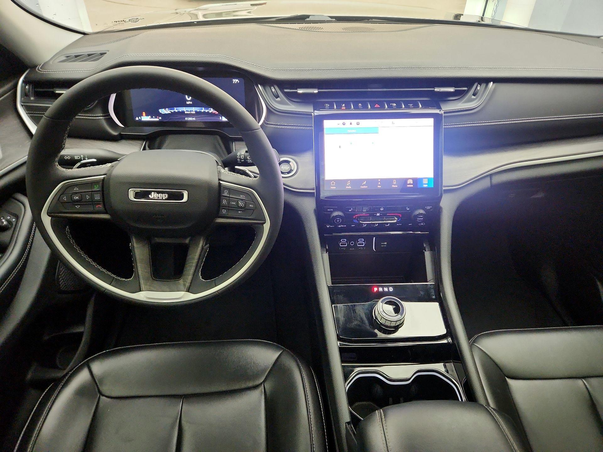 Thumbnail: 2023 Jeep Grand Cherokee L - 9