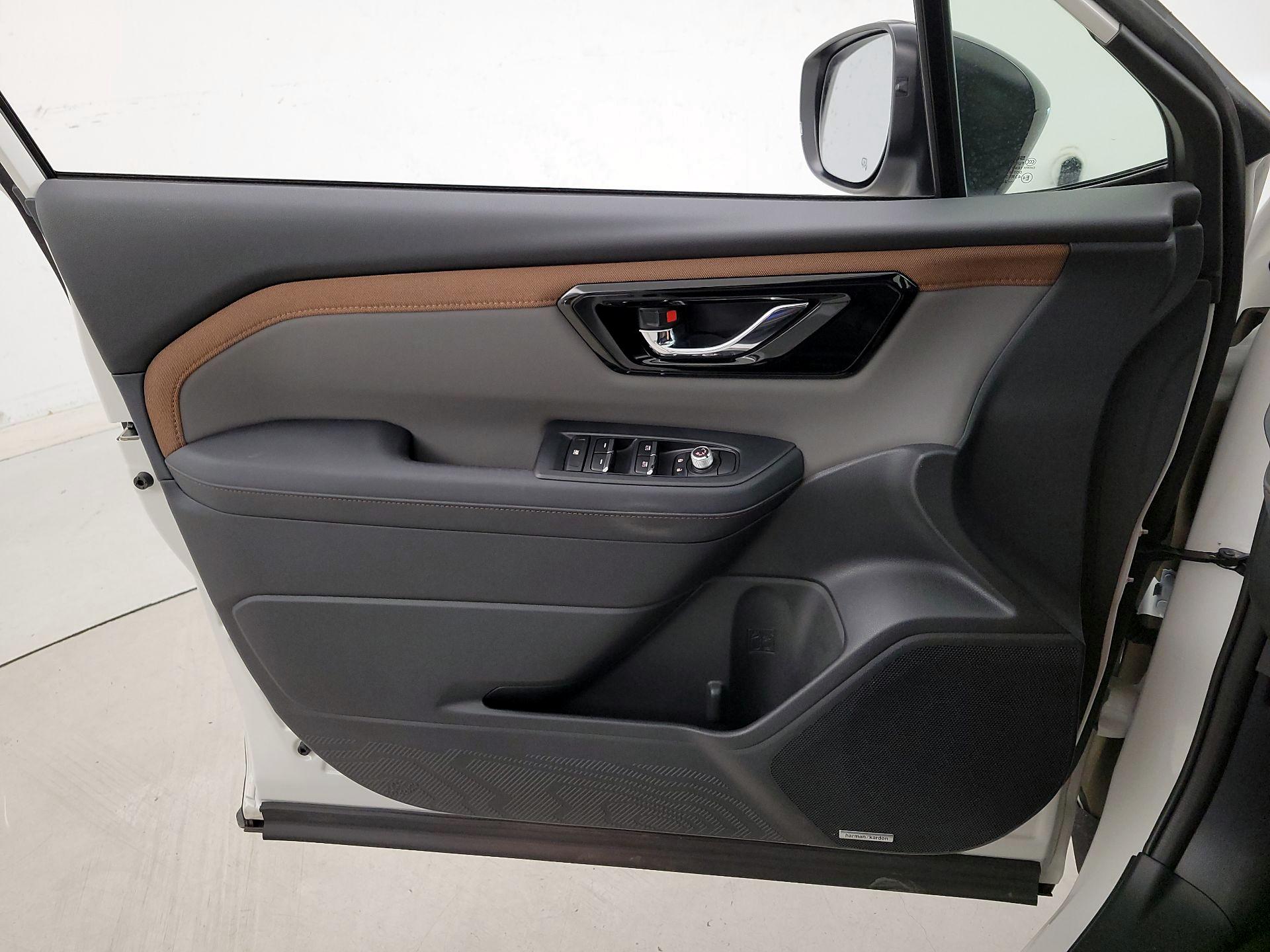 Thumbnail: 2025 Subaru Forester - 12