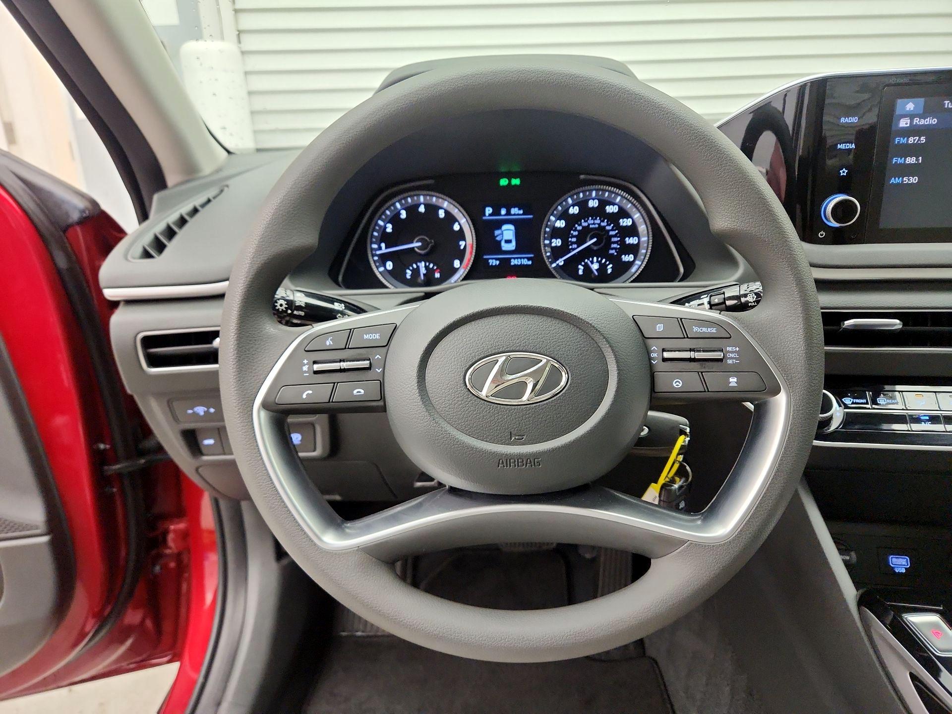 Thumbnail: 2023 Hyundai Sonata - 10