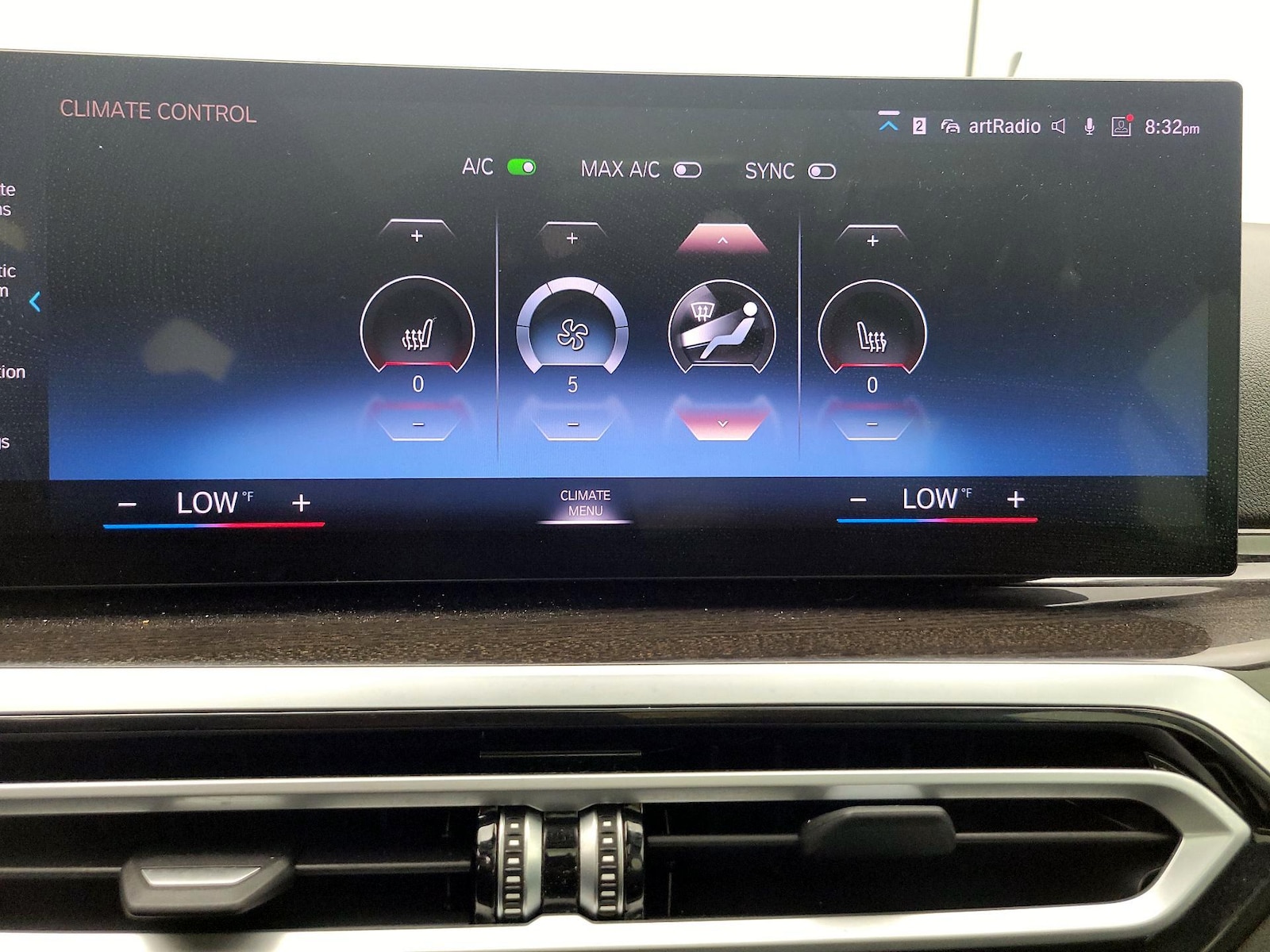 2023 BMW 3 Series 330i - Photo 18
