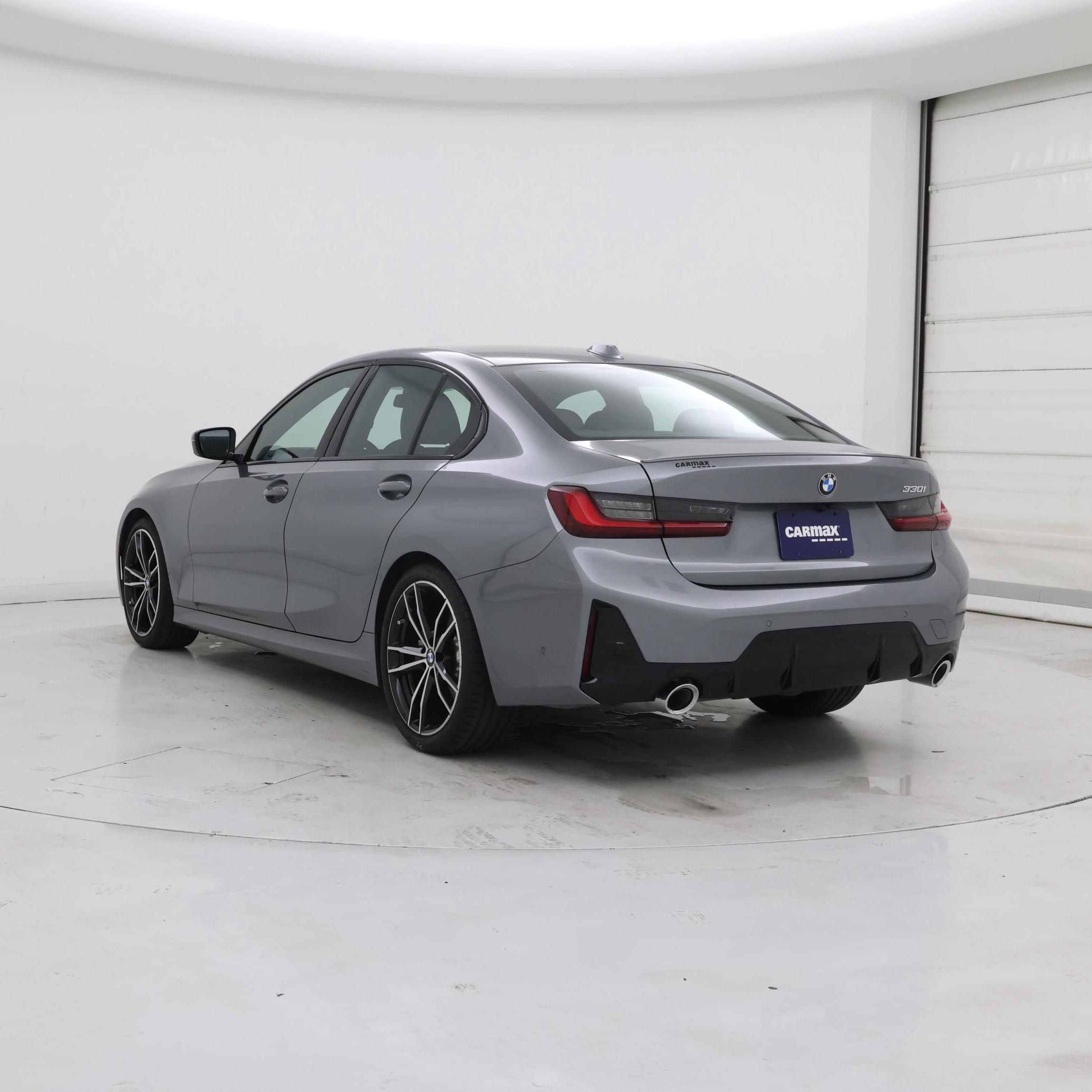 Thumbnail: 2023 BMW 3 Series - 2