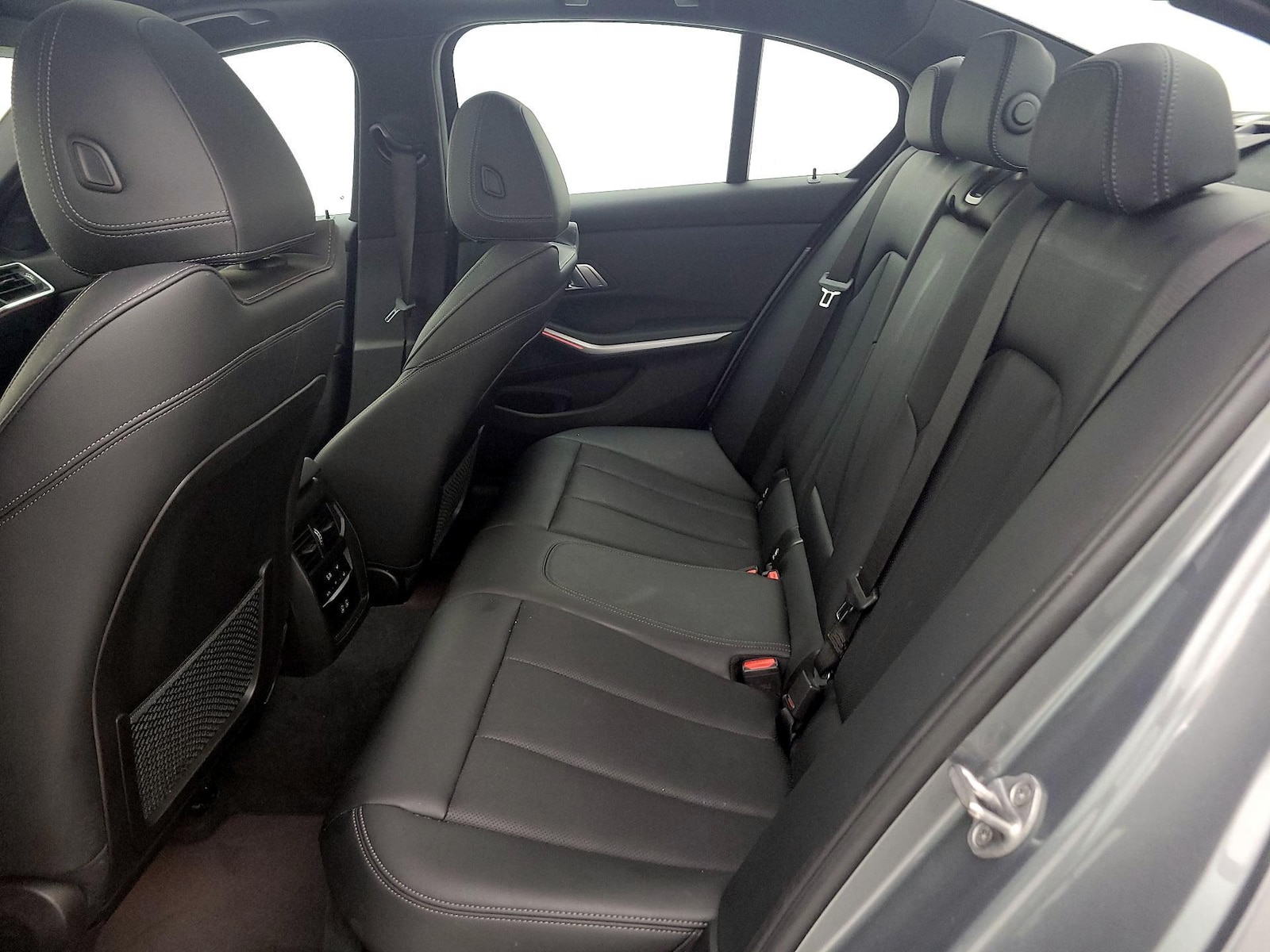 2023 BMW 3 Series 330i - Photo 22
