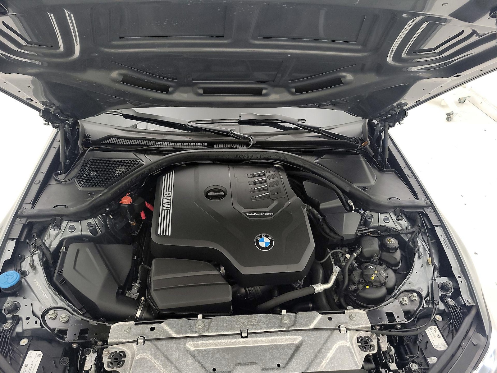 2023 BMW 3 Series 330i - Photo 24