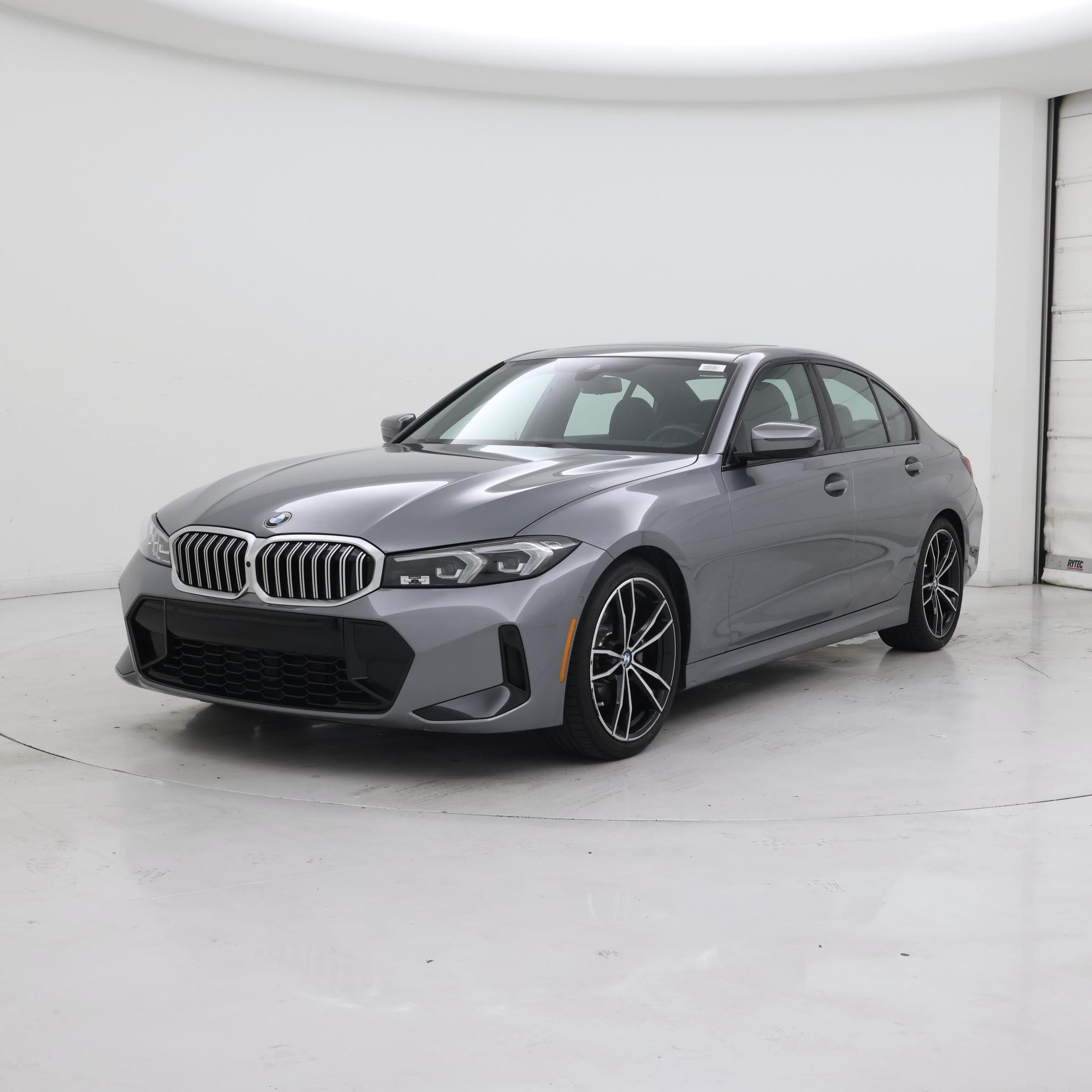 Thumbnail: 2023 BMW 3 Series - 4