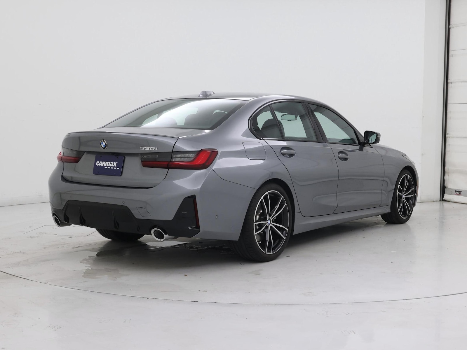 2023 BMW 3 Series 330i - Photo 9