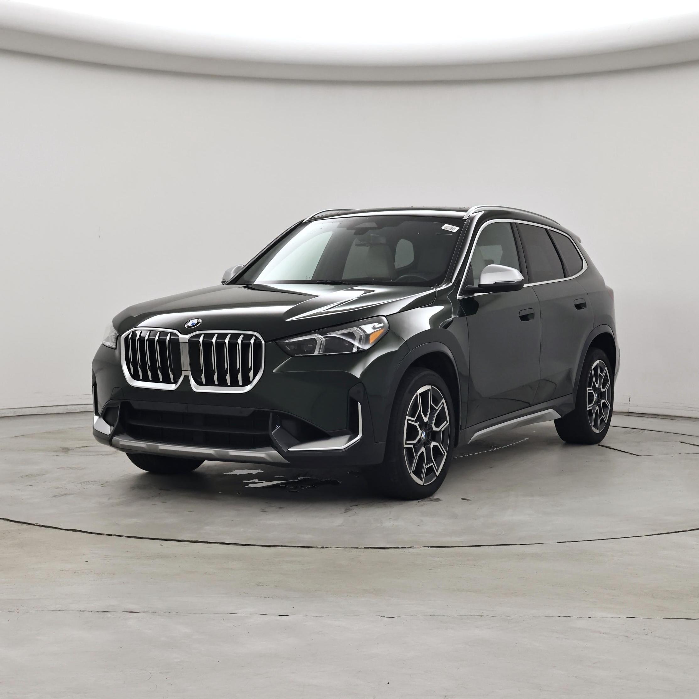 Thumbnail: 2023 BMW X1 - 4