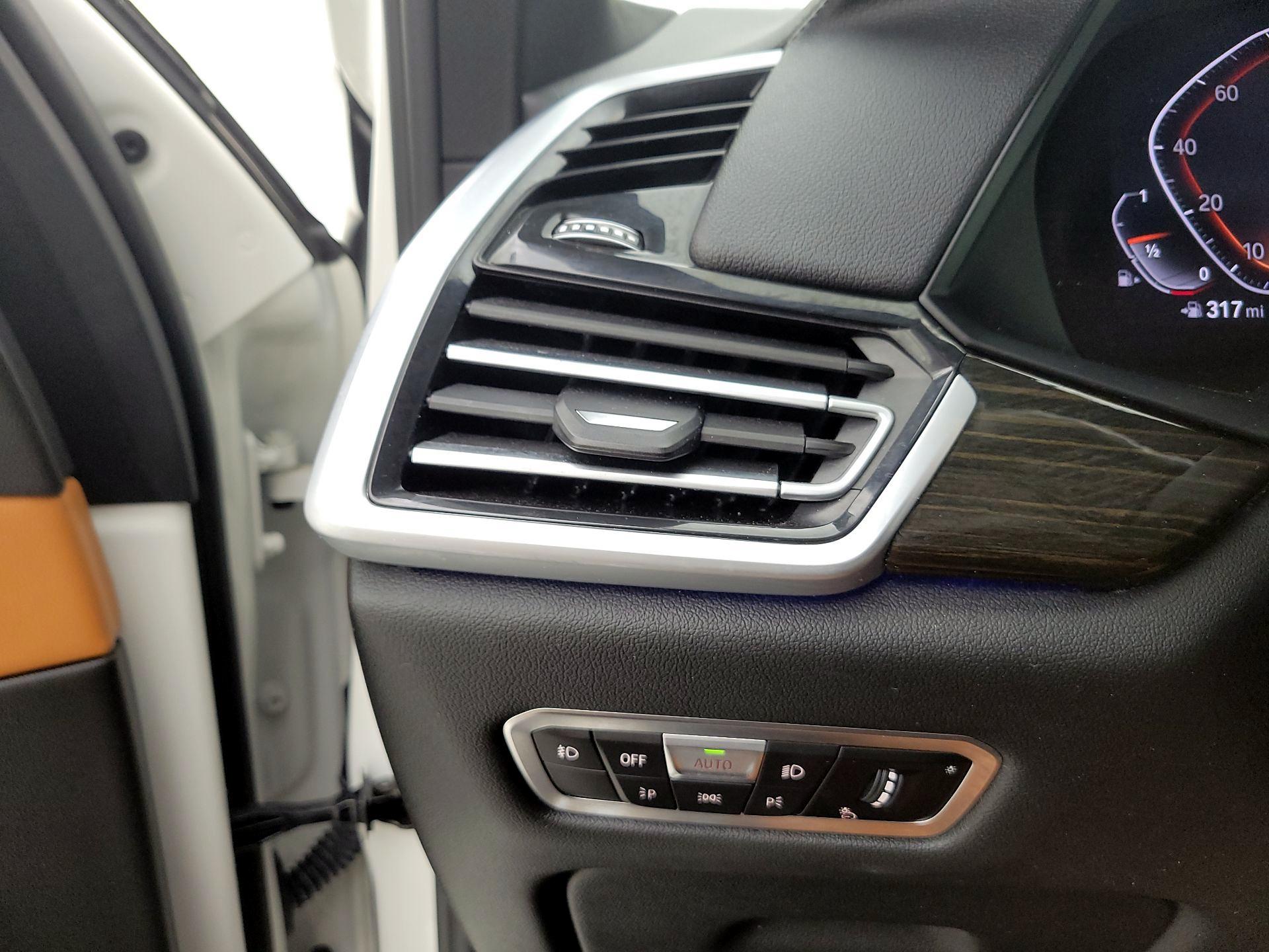 Thumbnail: 2021 BMW X5 - 13