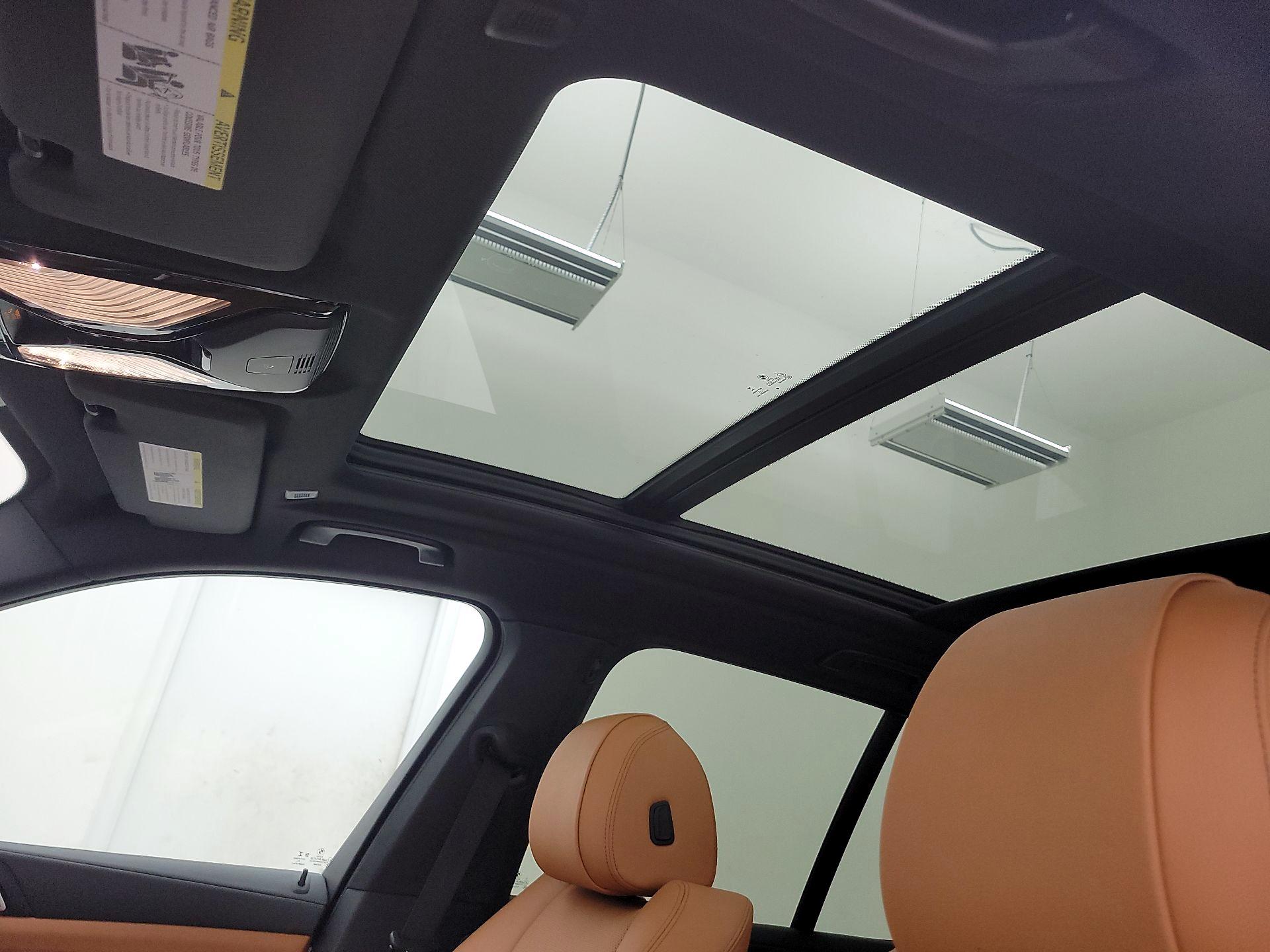 Thumbnail: 2021 BMW X5 - 20