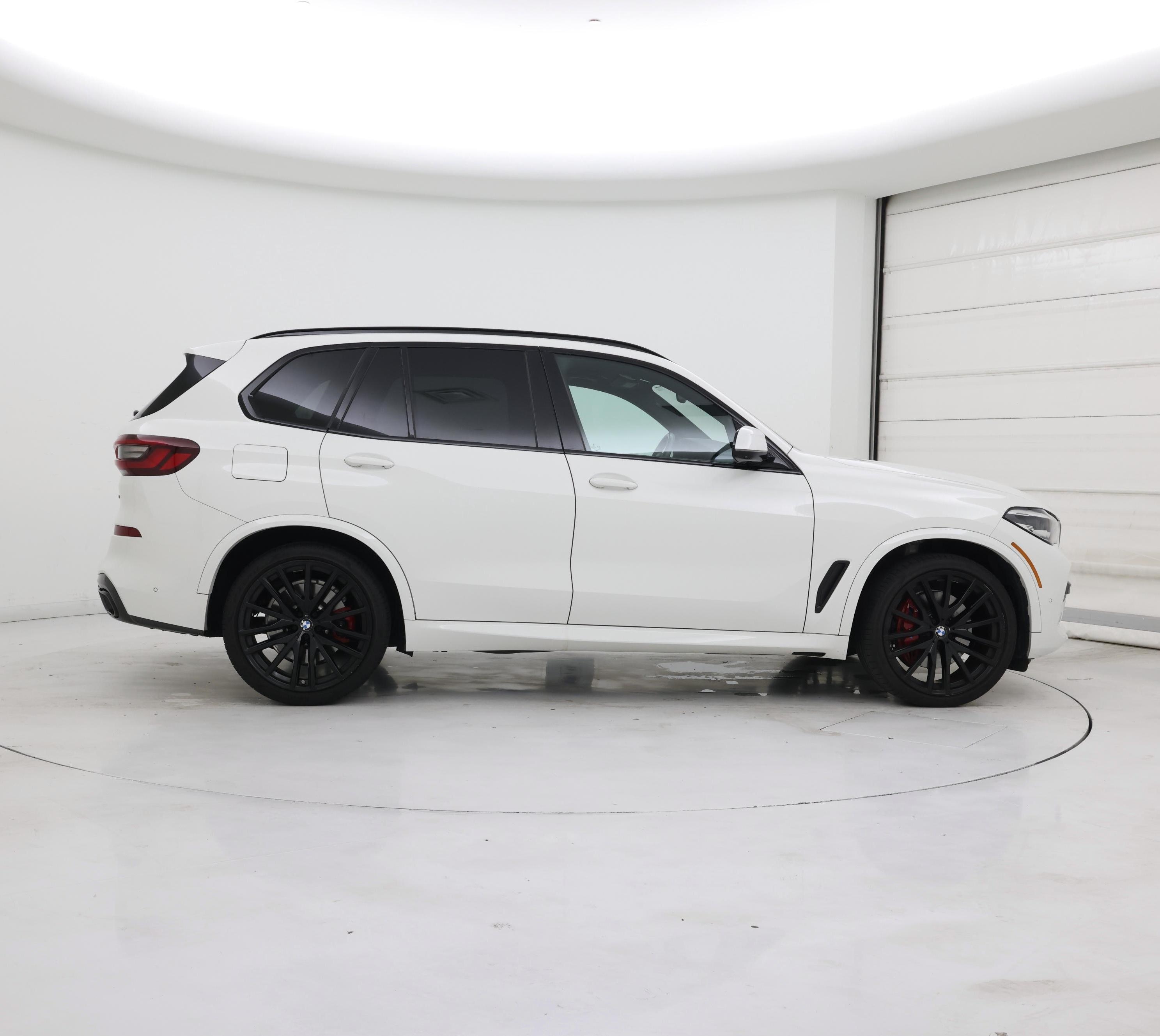 Thumbnail: 2021 BMW X5 - 7