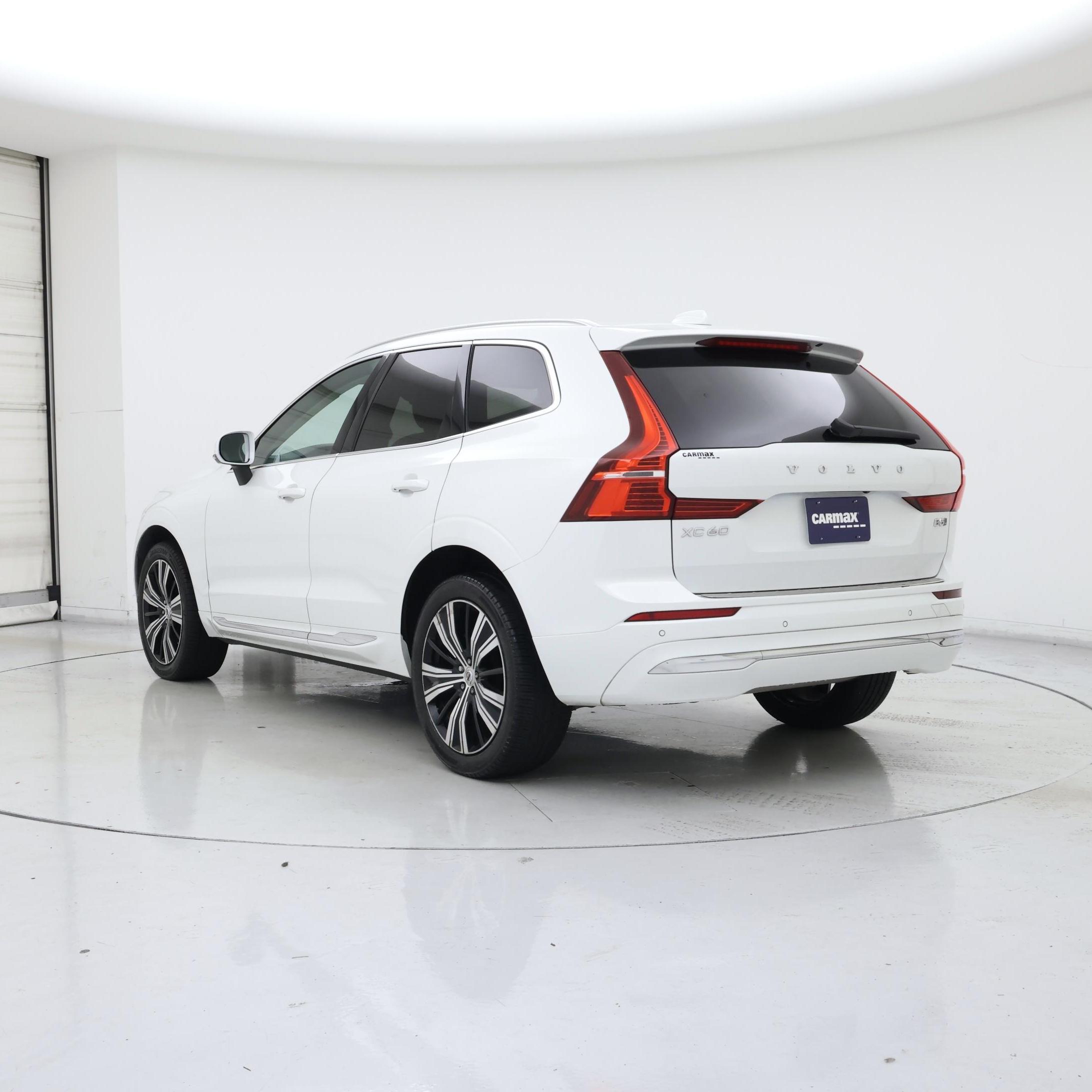 Thumbnail: 2022 Volvo XC60 - 2