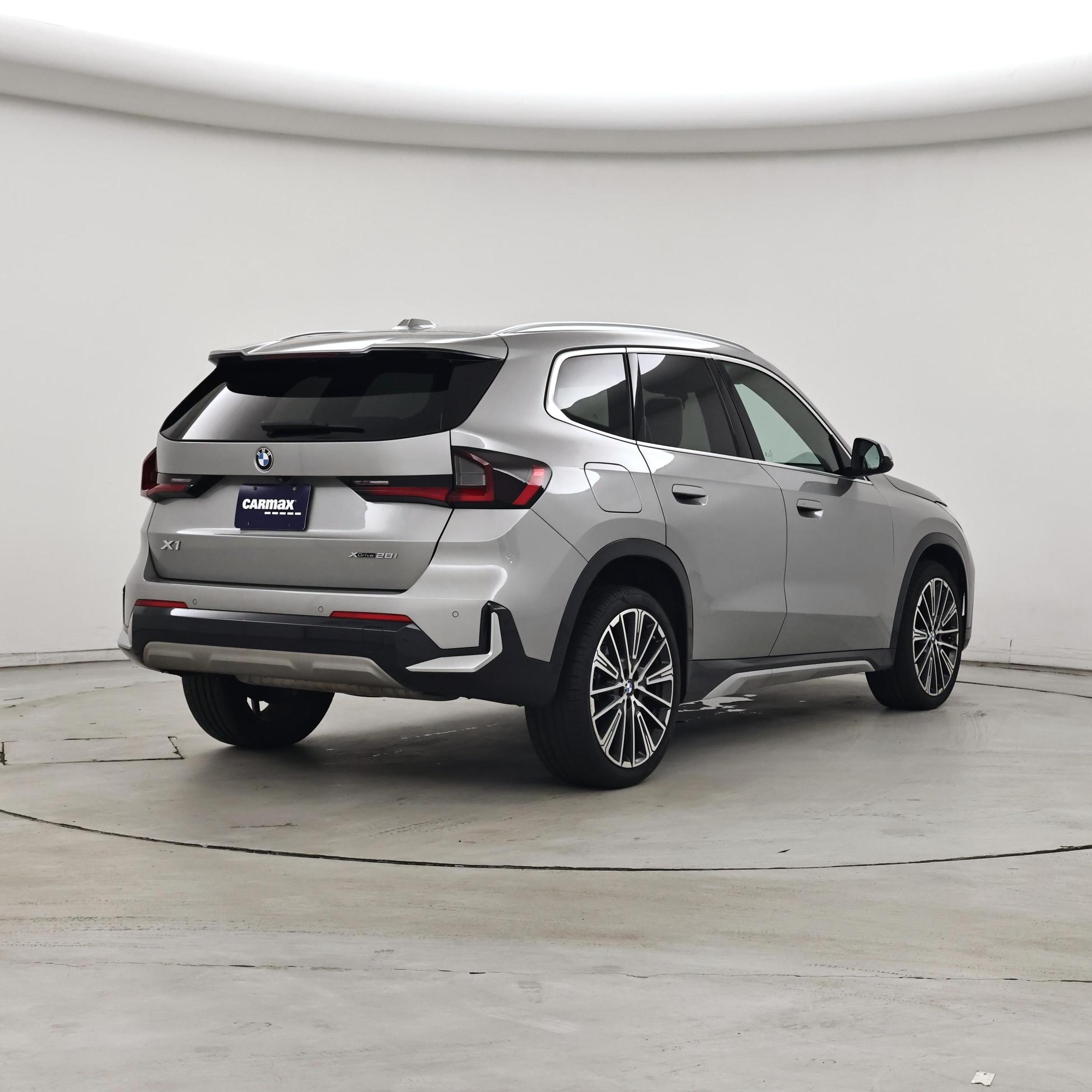Thumbnail: 2024 BMW X1 - 8