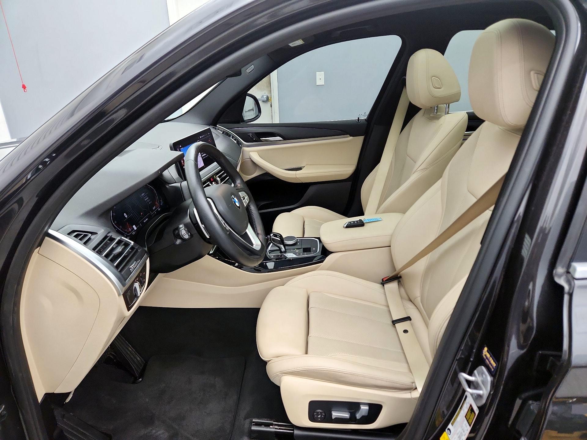 Thumbnail: 2022 BMW X3 - 11