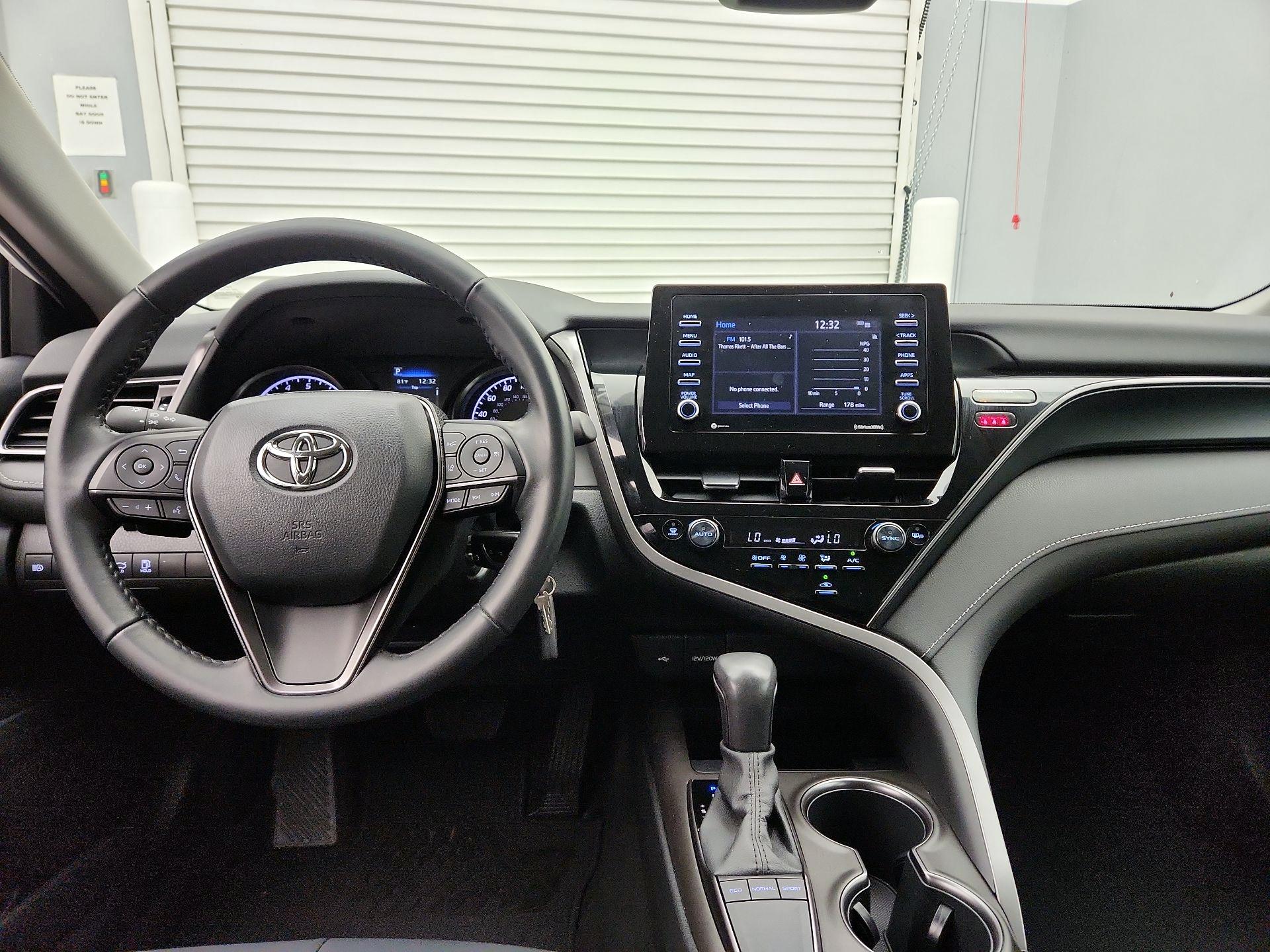 Thumbnail: 2022 Toyota Camry - 9