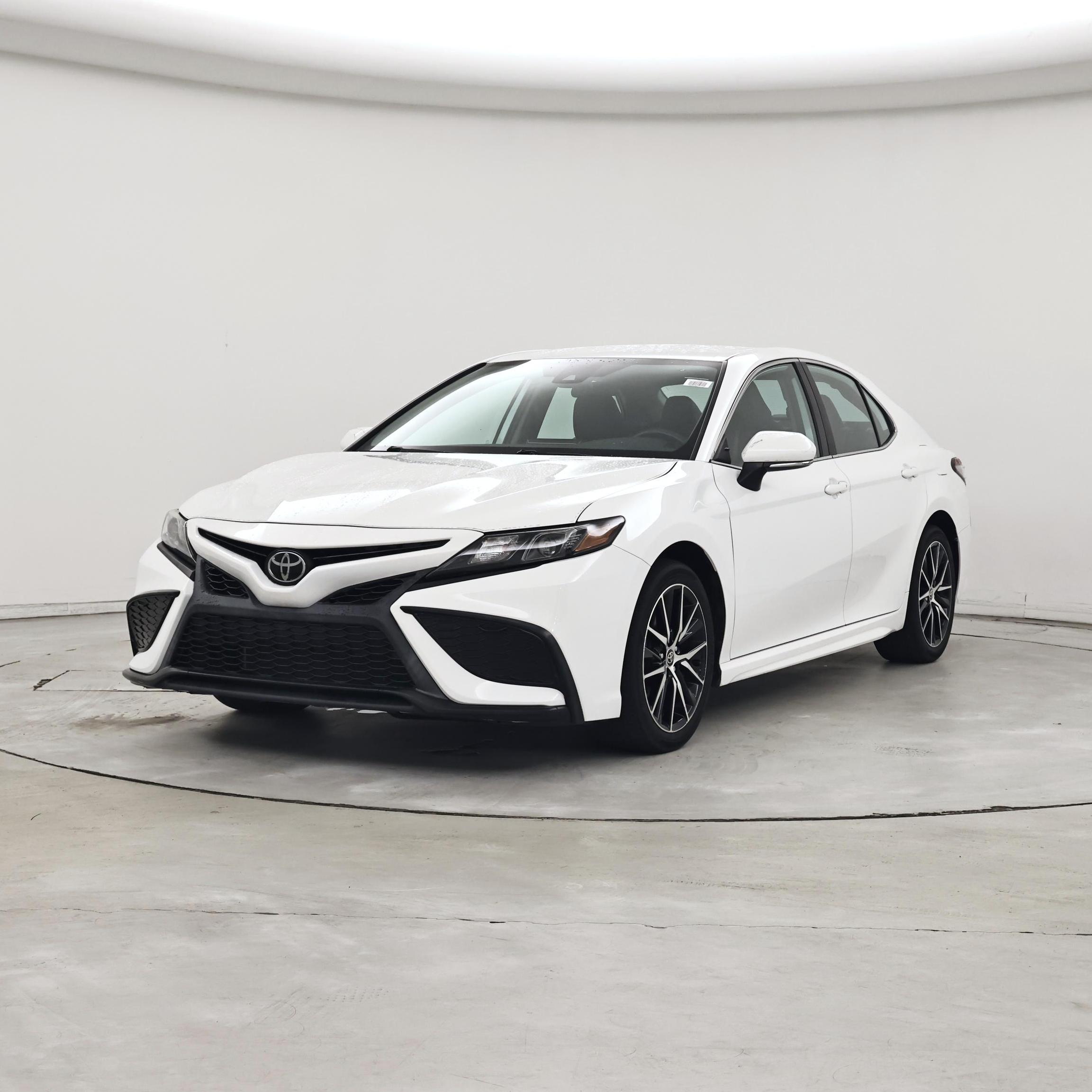 Thumbnail: 2022 Toyota Camry - 4