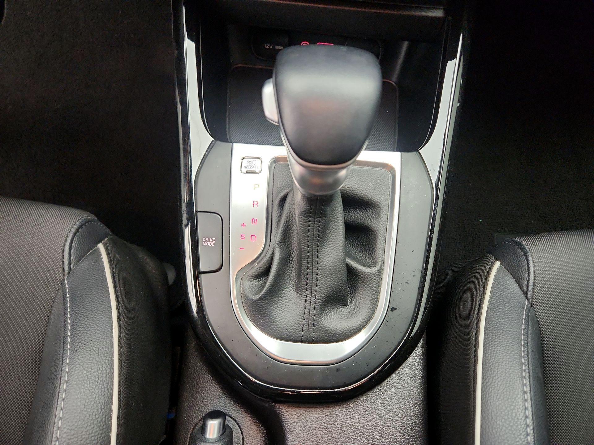 Thumbnail: 2021 Kia Forte - 17