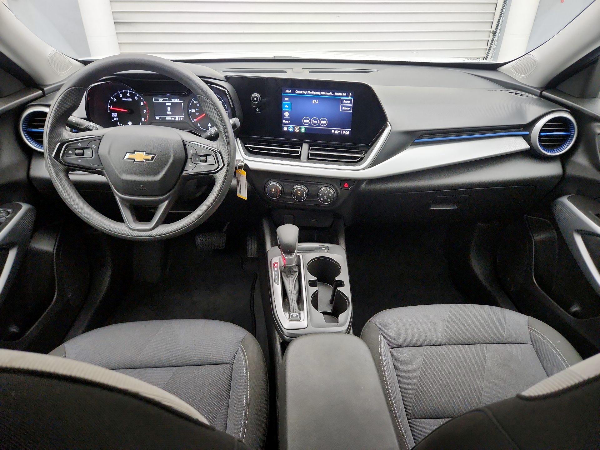 Thumbnail: 2025 Chevrolet Trax - 9