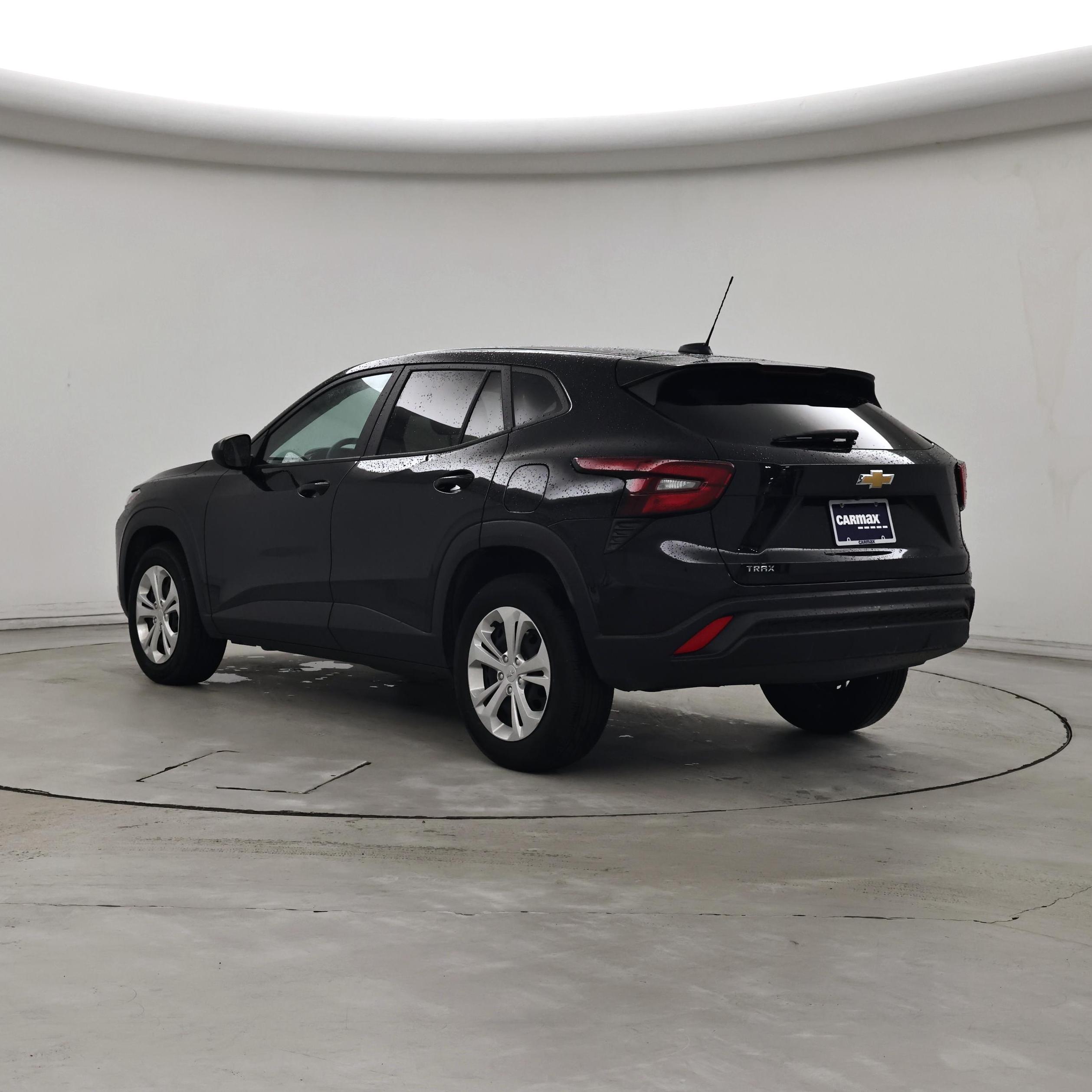 Thumbnail: 2025 Chevrolet Trax - 2