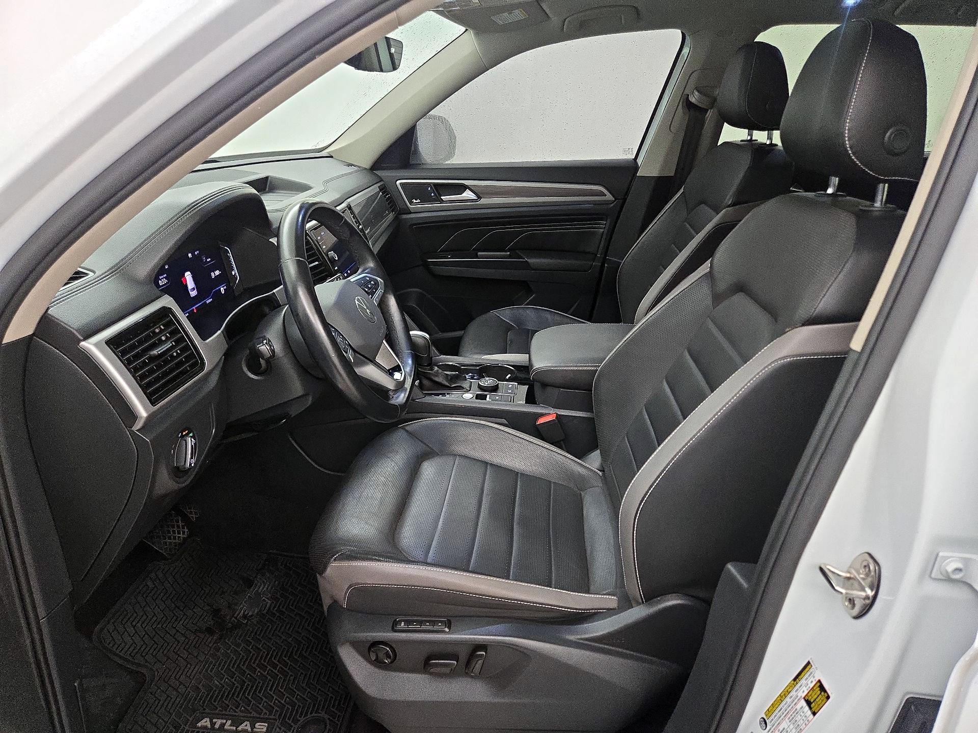 Thumbnail: 2021 Volkswagen Atlas - 11