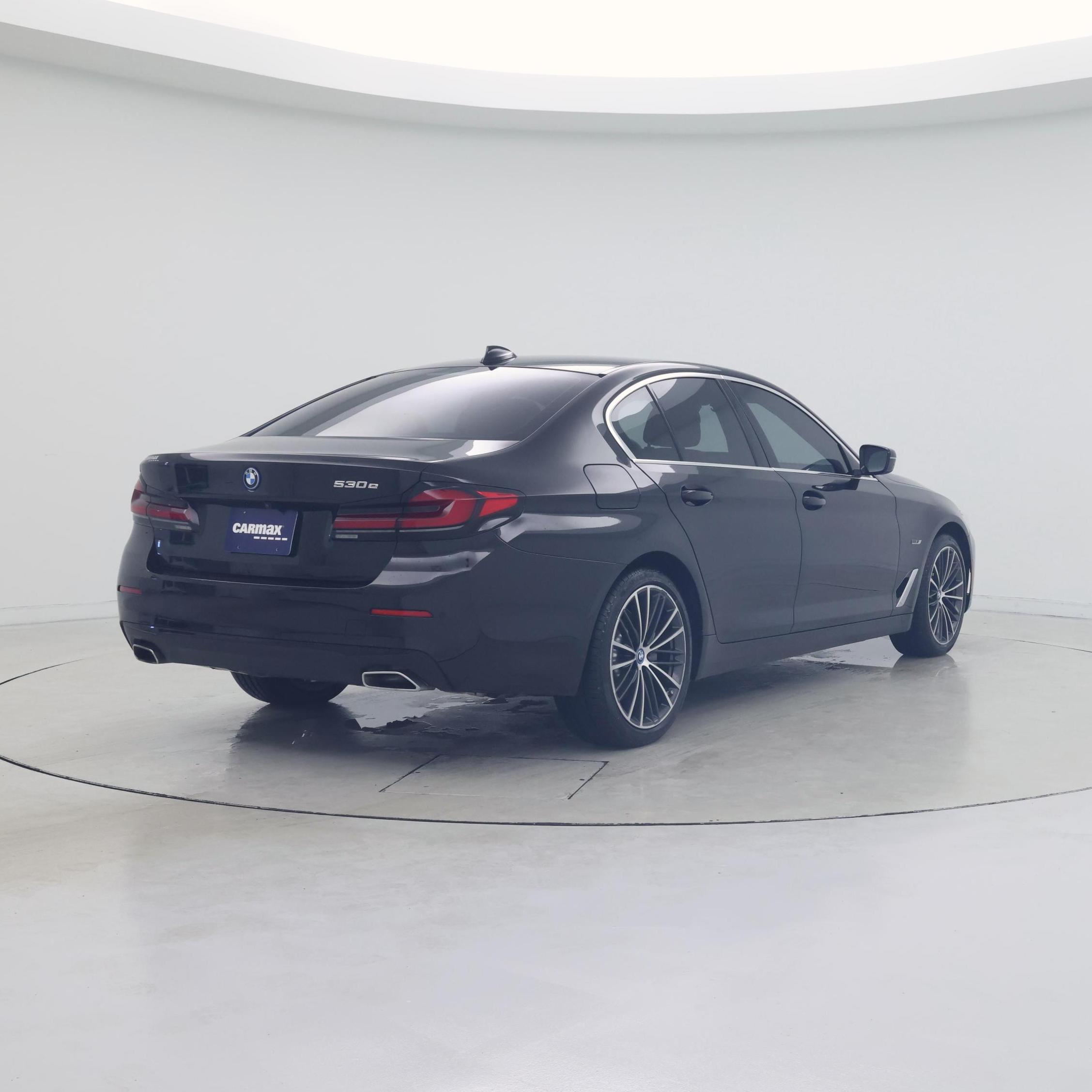 Thumbnail: 2023 BMW 5 Series - 8