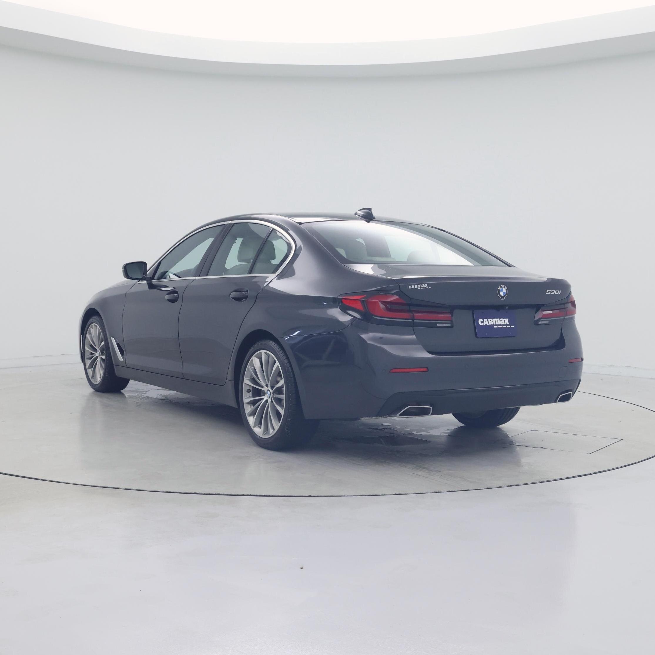 Thumbnail: 2023 BMW 5 Series - 2