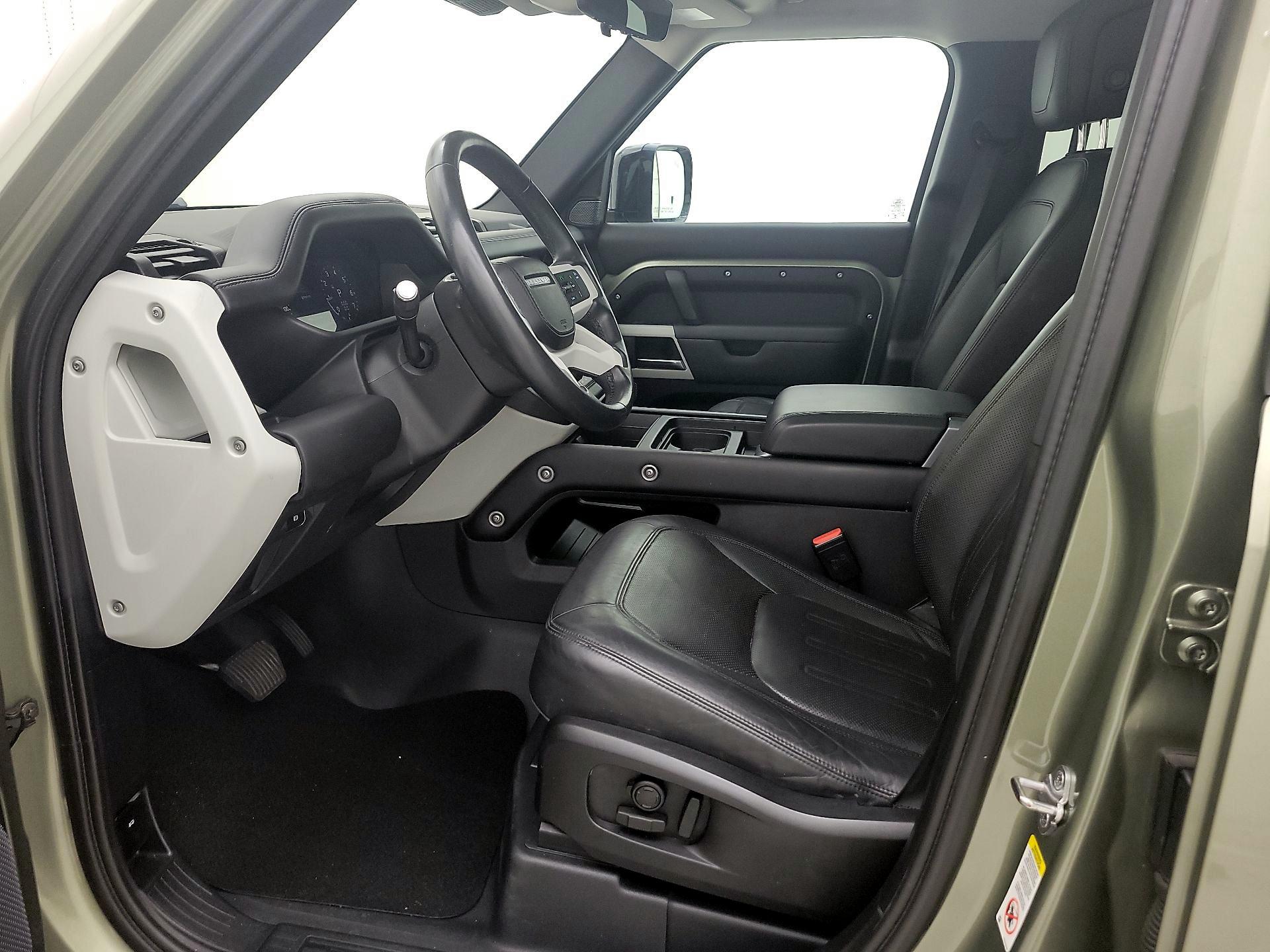 Thumbnail: 2020 Land Rover Defender - 11