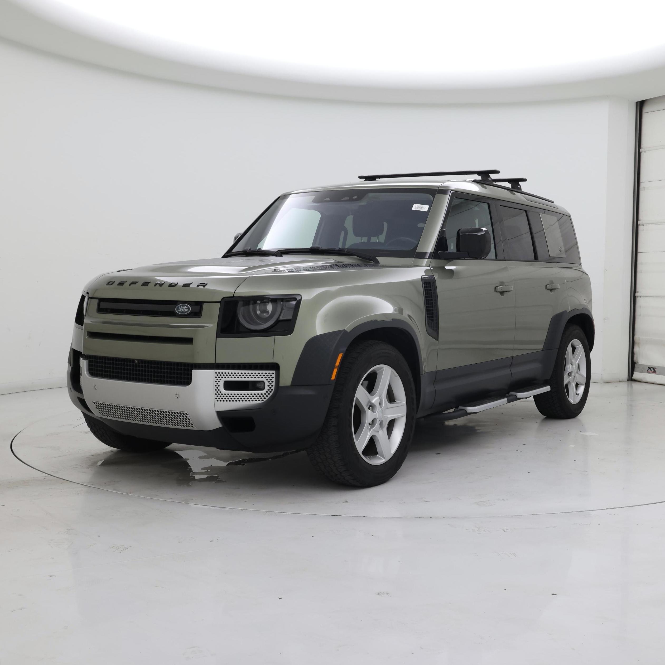 Thumbnail: 2020 Land Rover Defender - 4