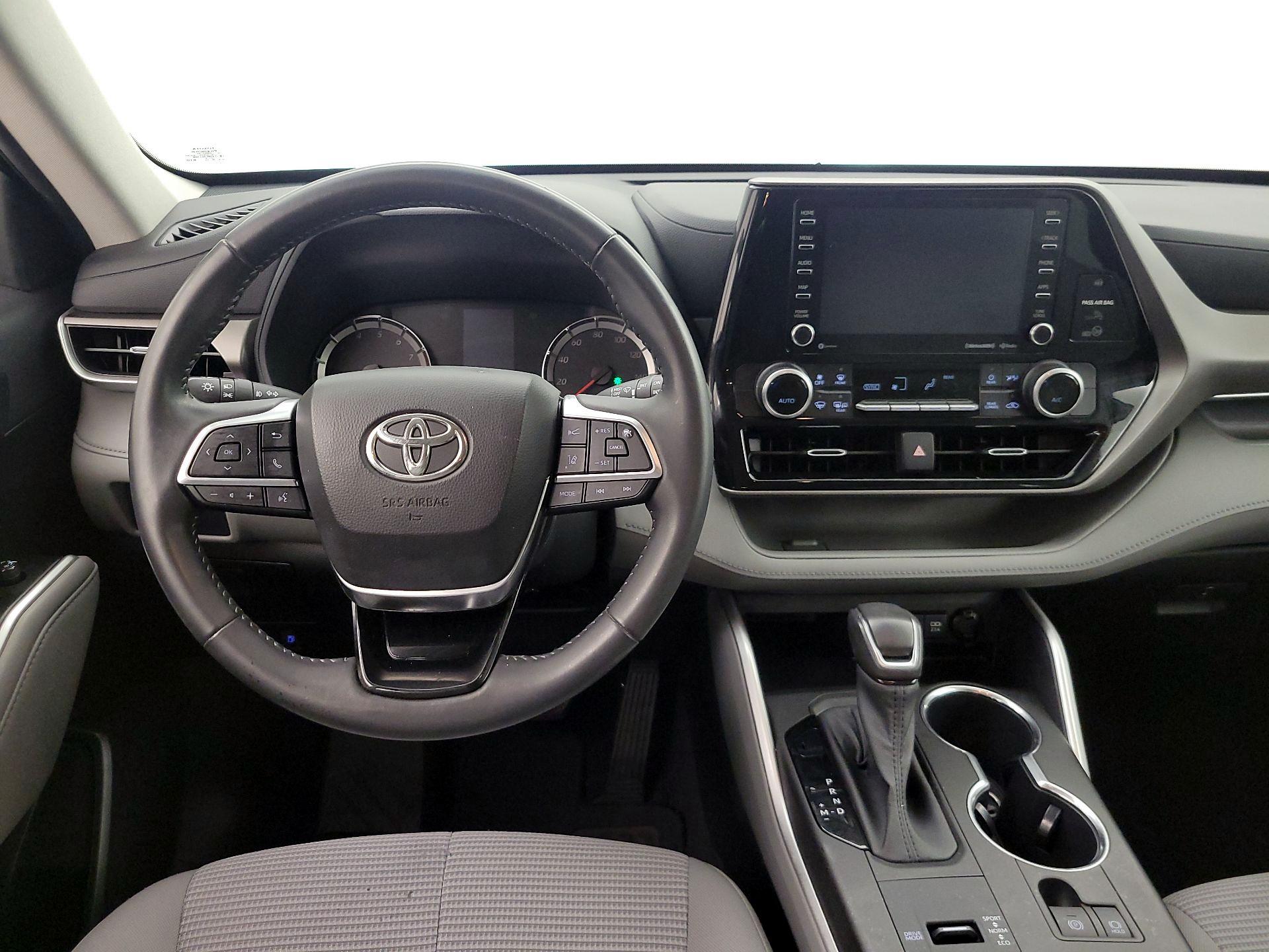 Thumbnail: 2020 Toyota Highlander - 10