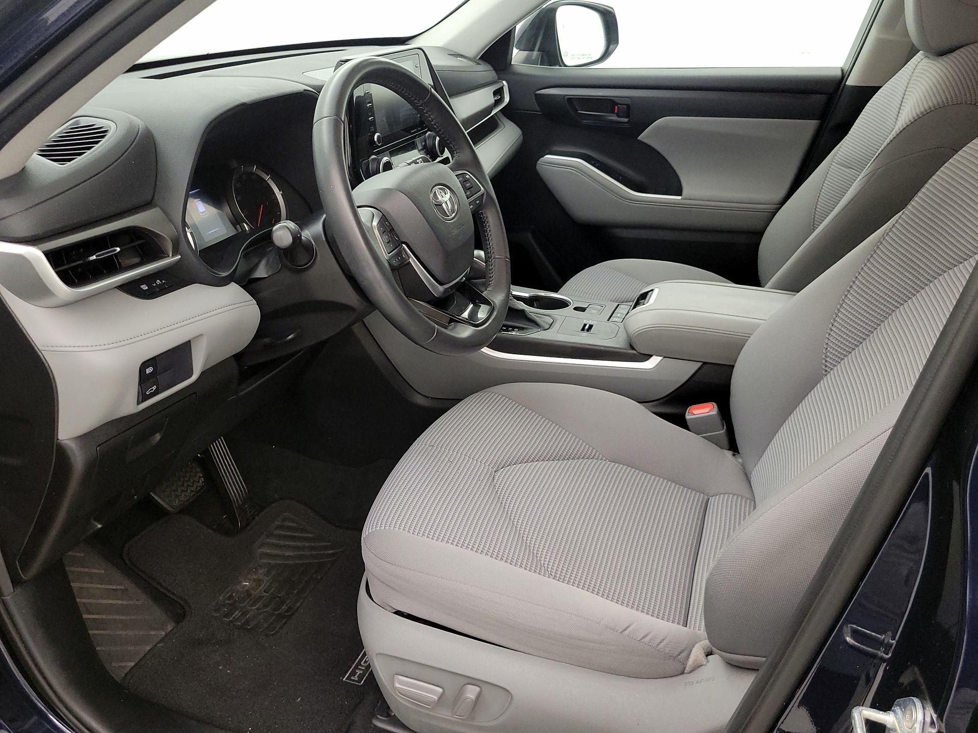 Thumbnail: 2020 Toyota Highlander - 11