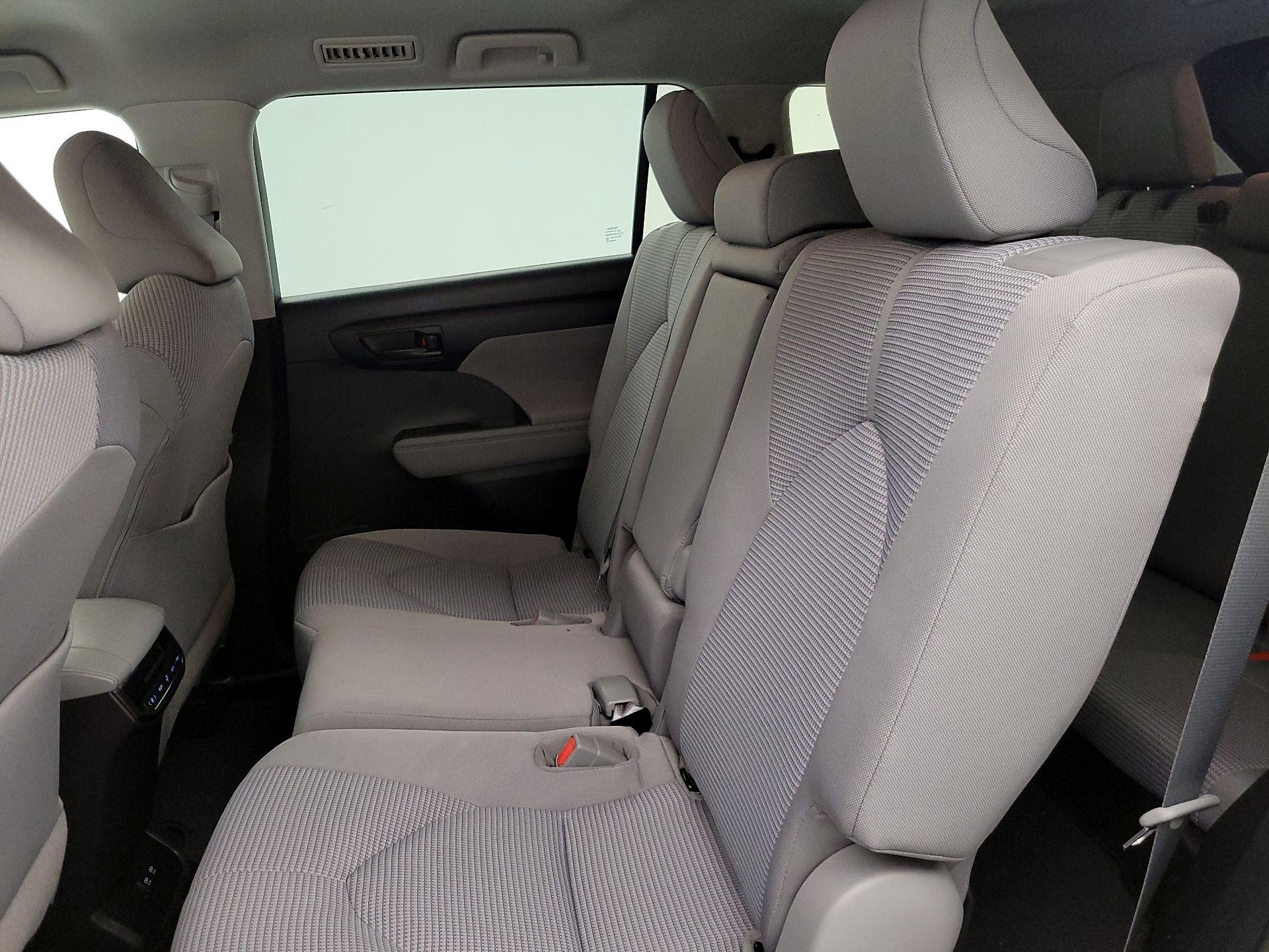 Thumbnail: 2020 Toyota Highlander - 19