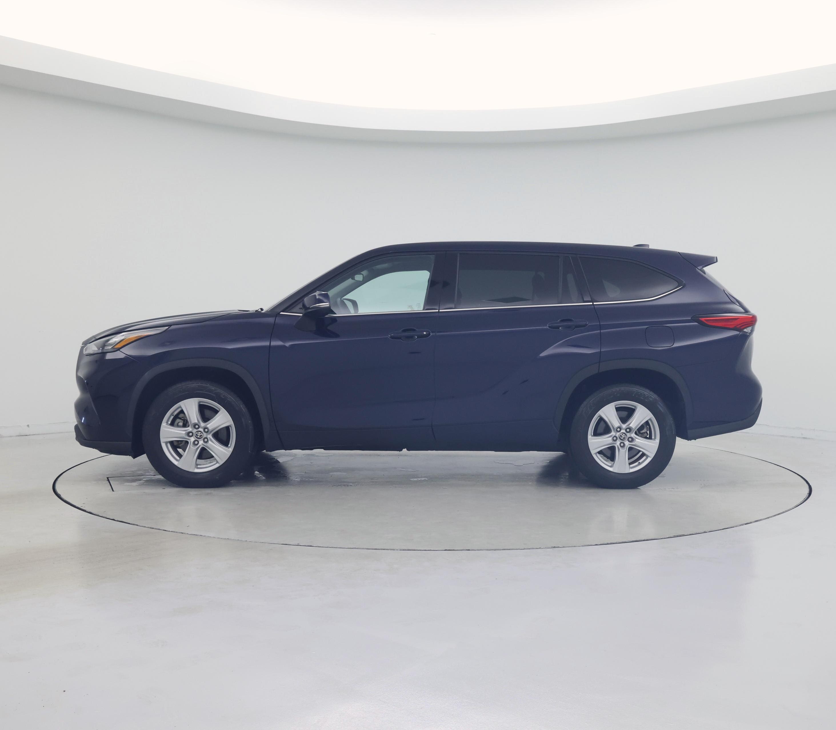 Thumbnail: 2020 Toyota Highlander - 3