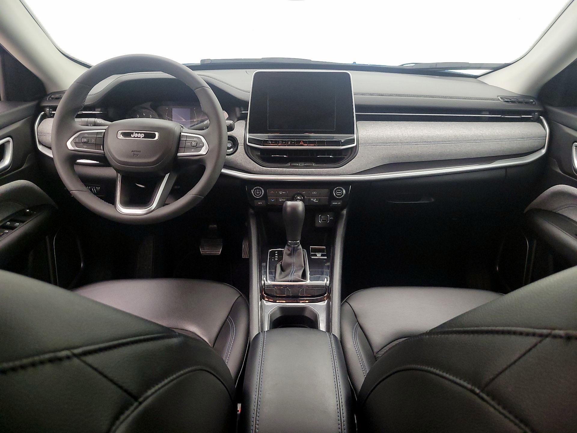 Thumbnail: 2022 Jeep Compass - 9