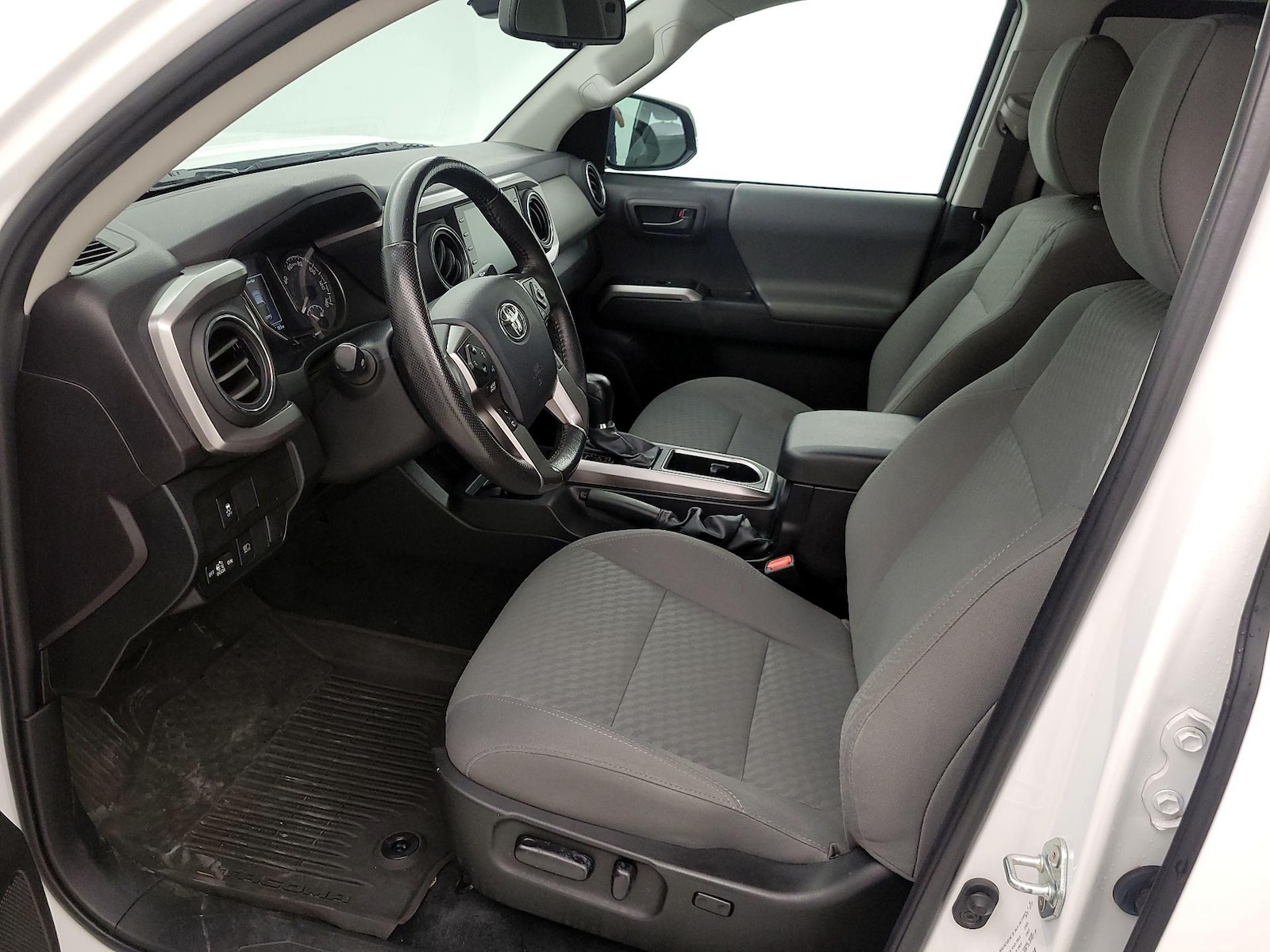 Power Seat(s) & Side Airbags