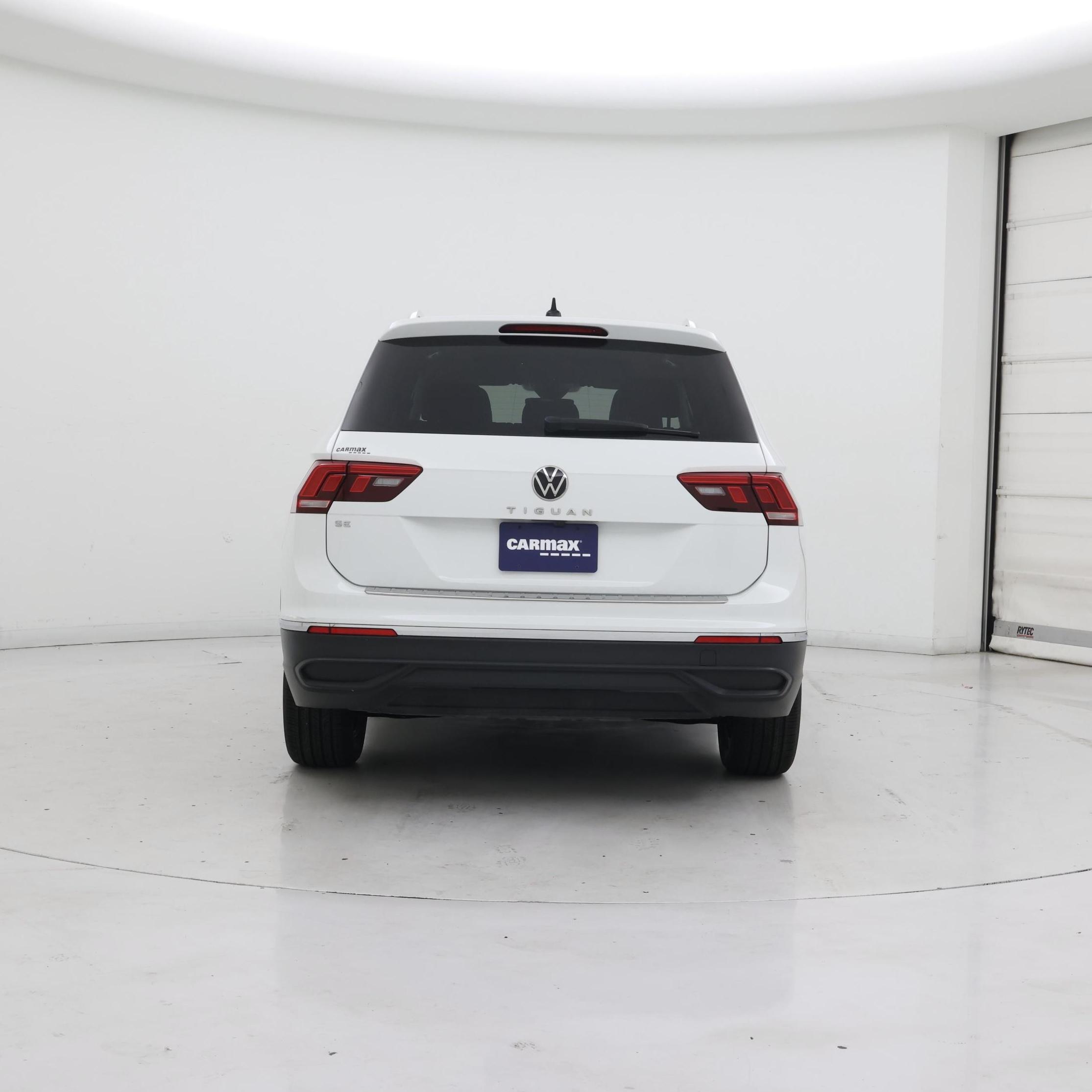 Thumbnail: 2022 Volkswagen Tiguan - 6