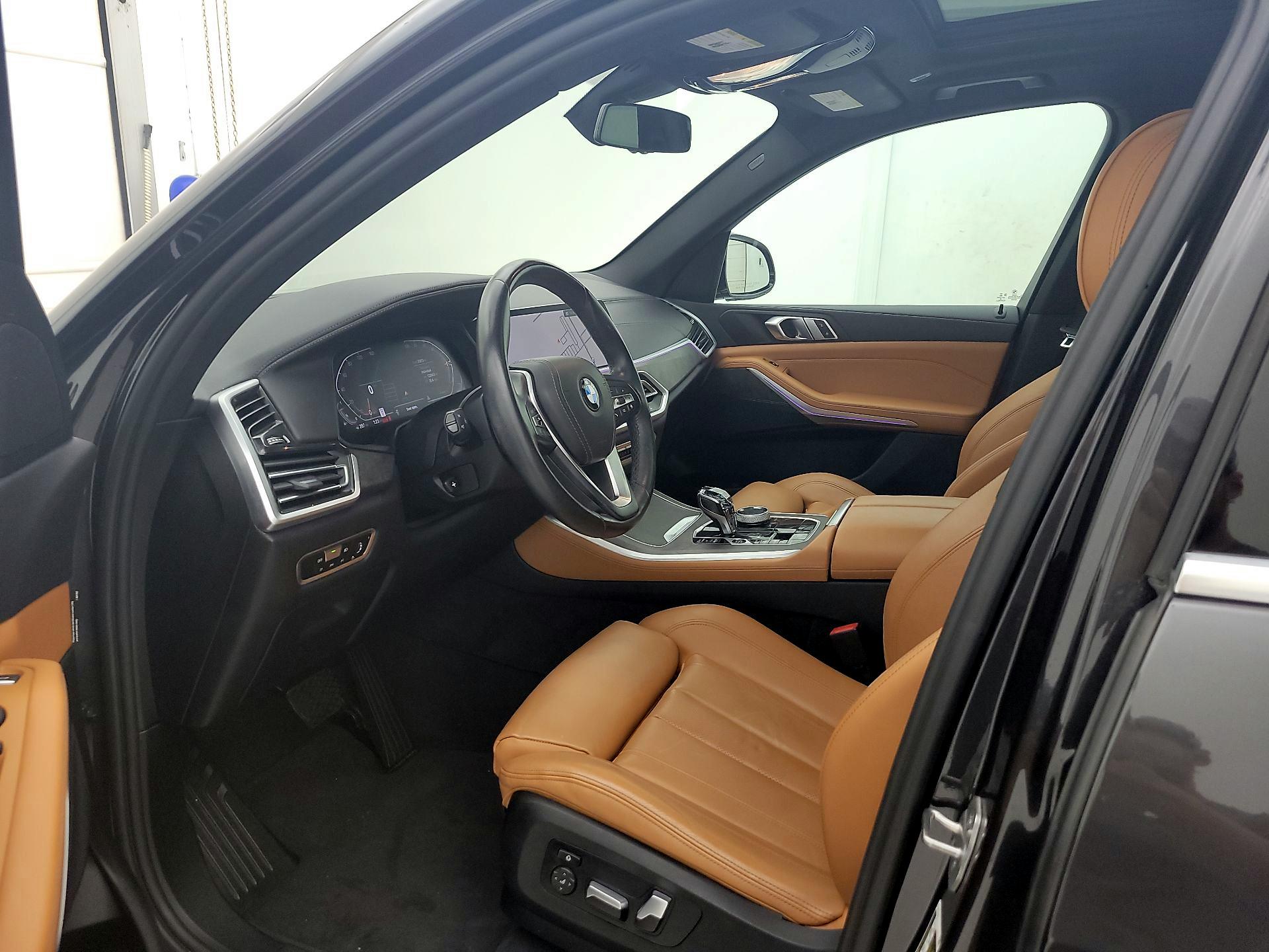 Thumbnail: 2022 BMW X5 - 11